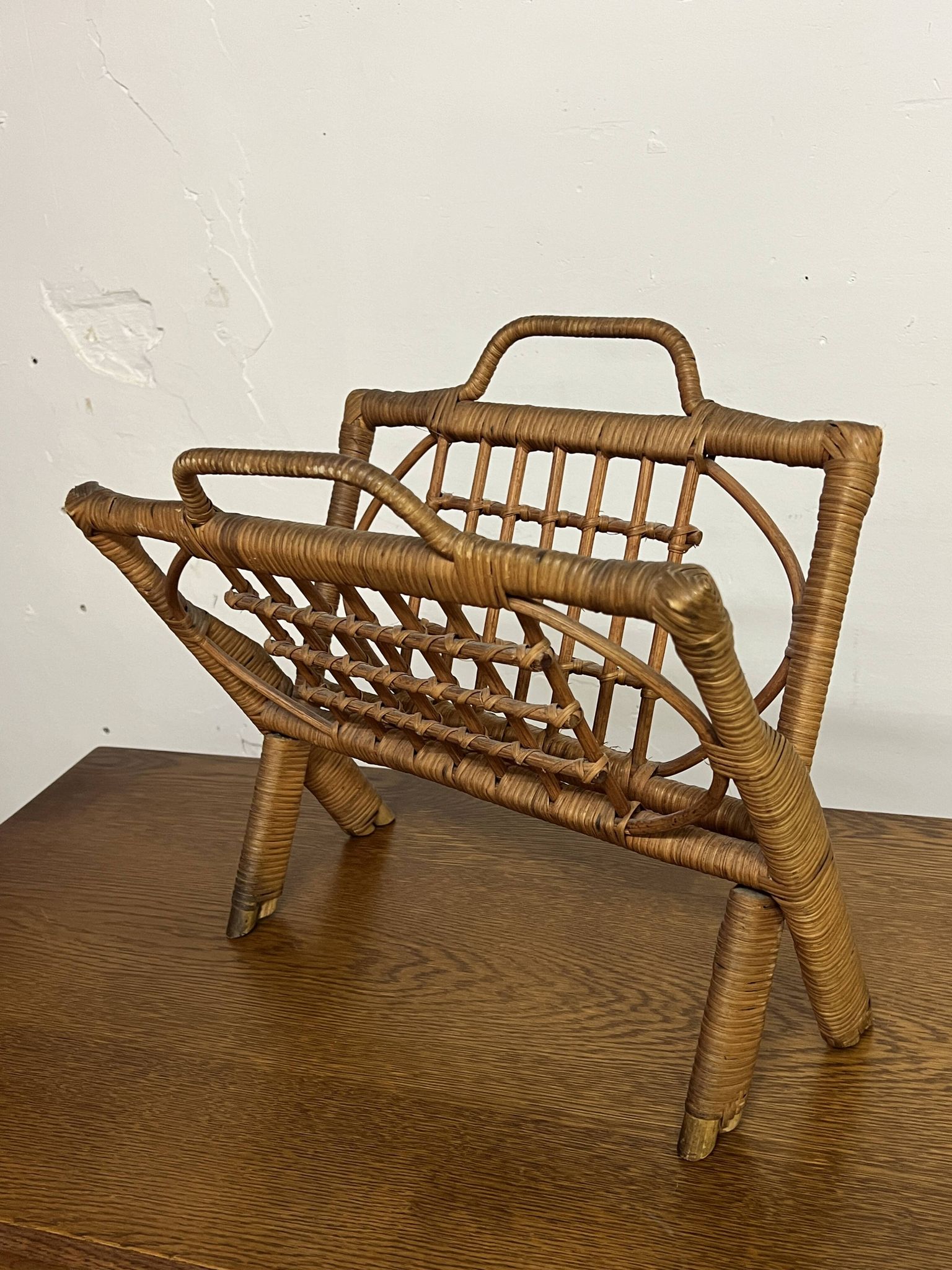 Vintage folding rattan magazine rack