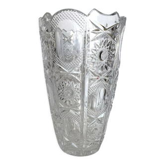 Vase en cristal taillé