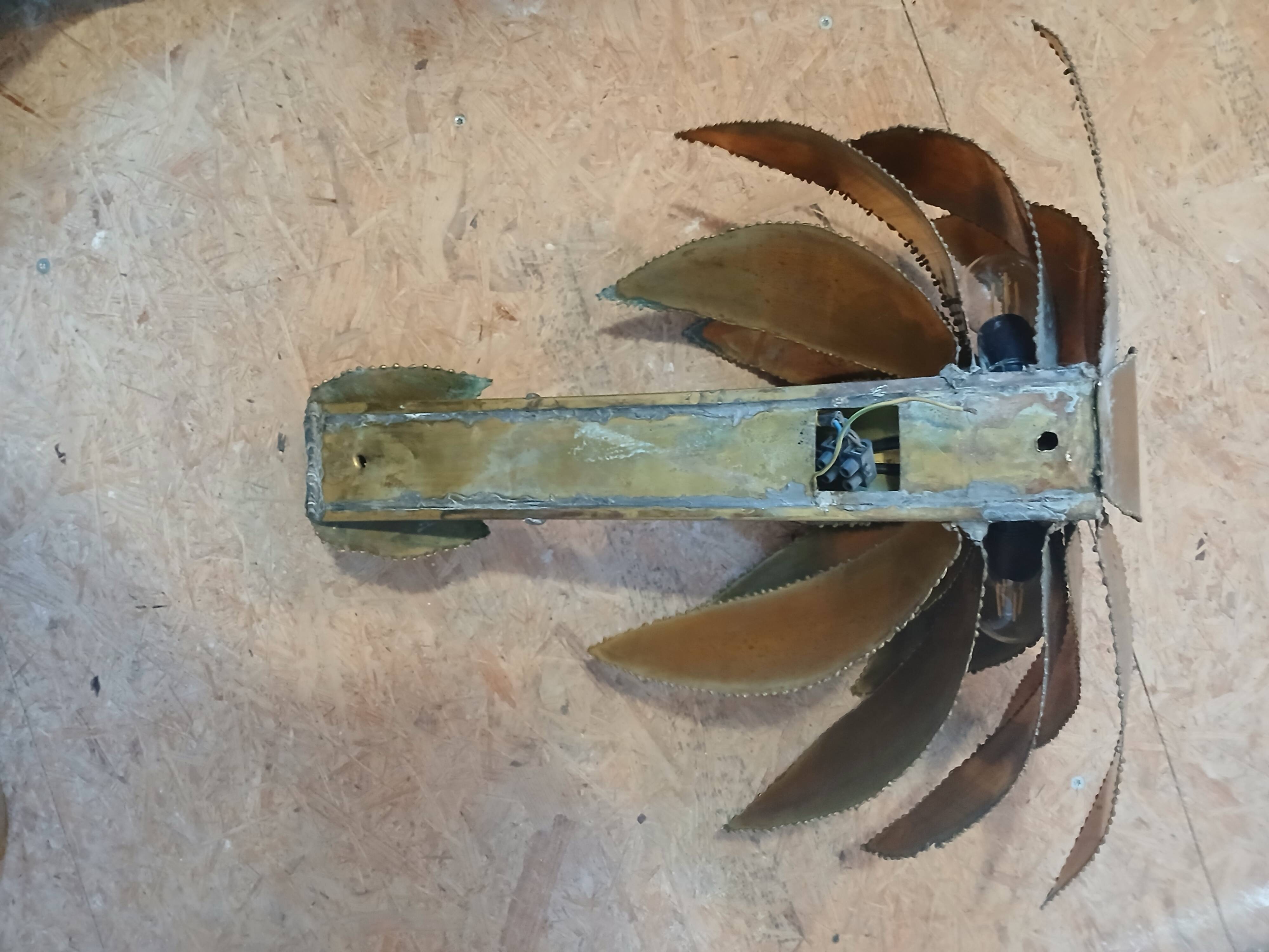 70's brutalist palm tree wall light in brass