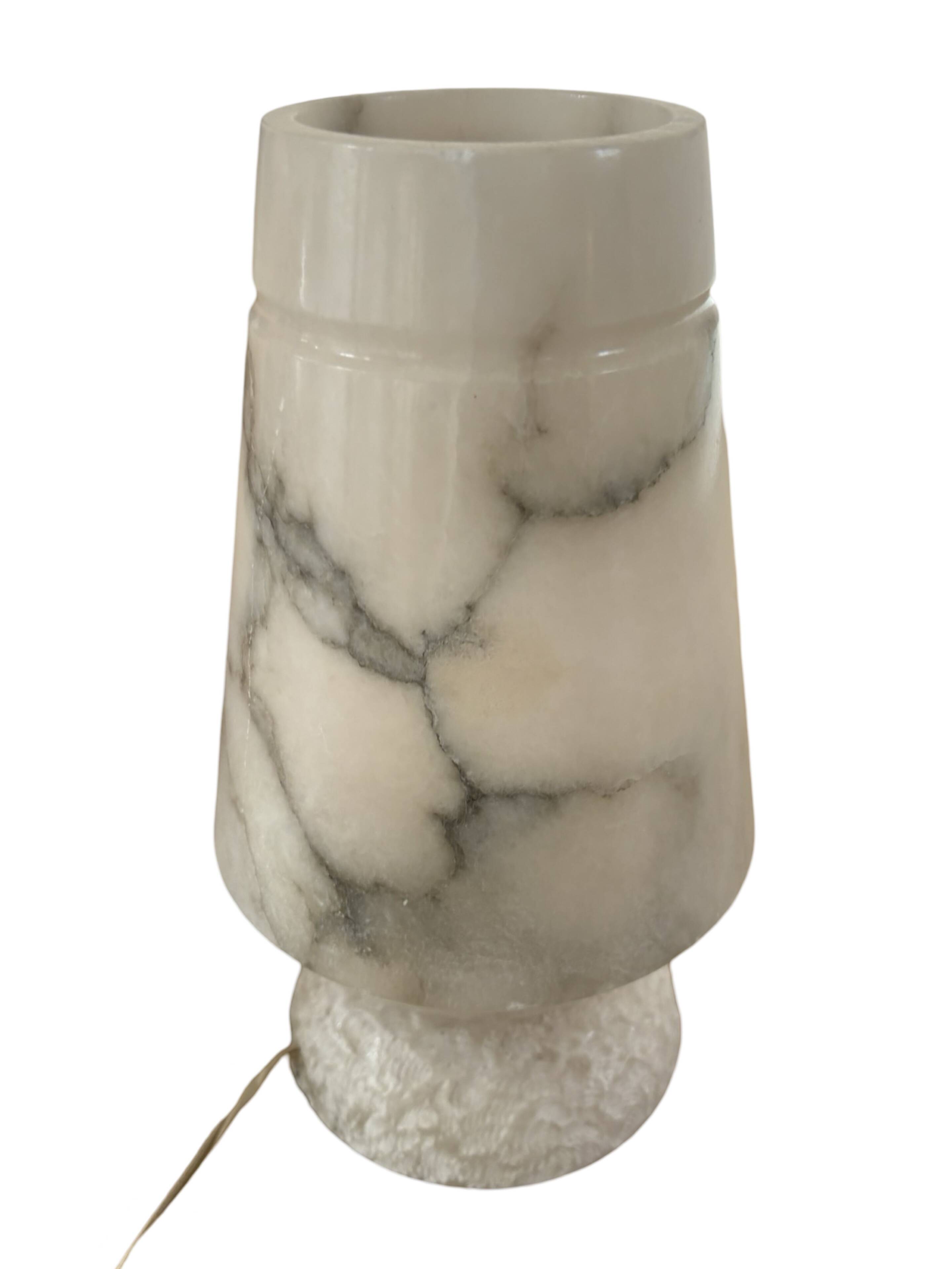 Vintage table lamp alabaster lamp, Italy 1960 minimalist