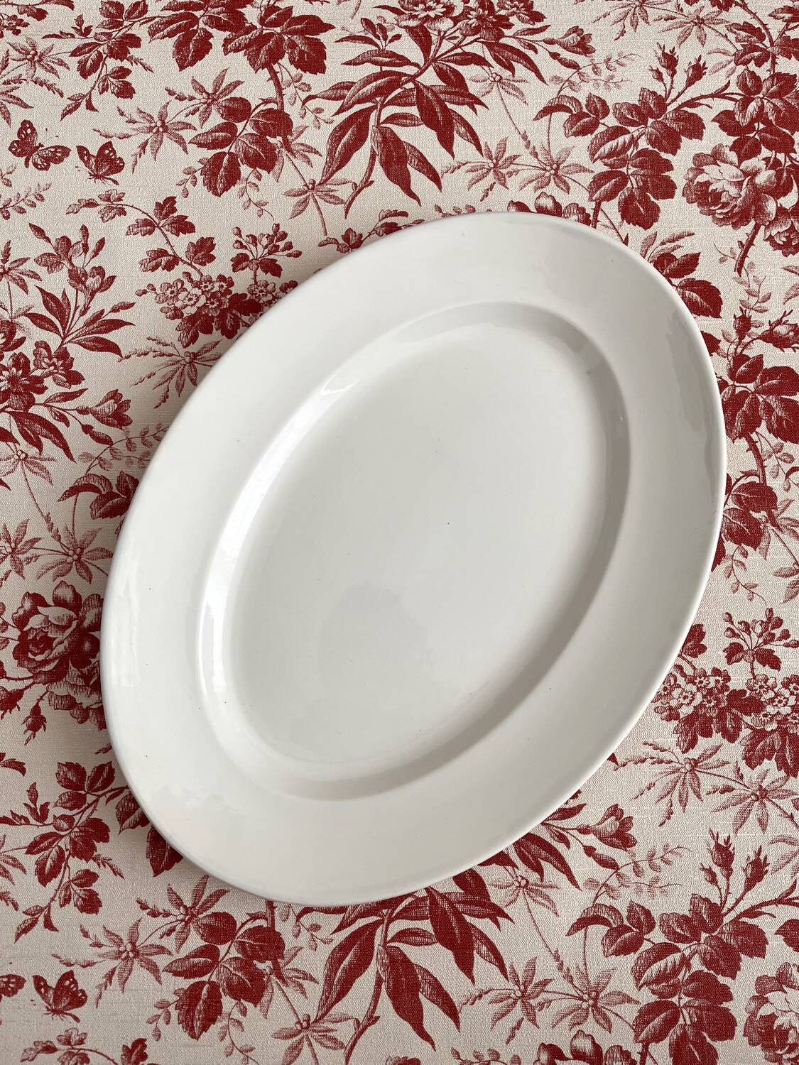 Oval white ironstone dish from Digoin and Sarreguemines