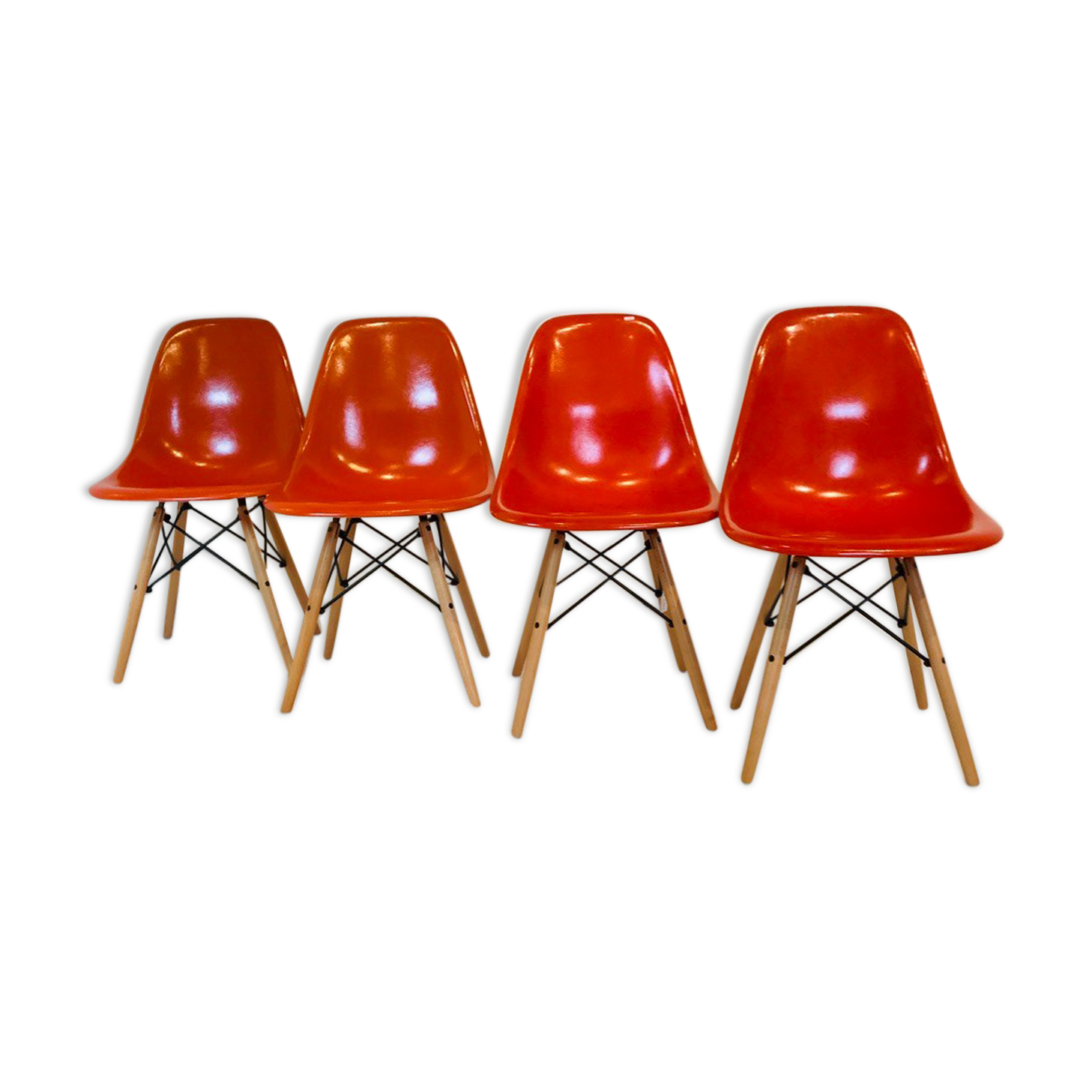 4 DSW chairs by Charles and Ray Eames, USA 1977