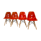 4 chaises DSW de Charles & Ray Eames, USA 1977