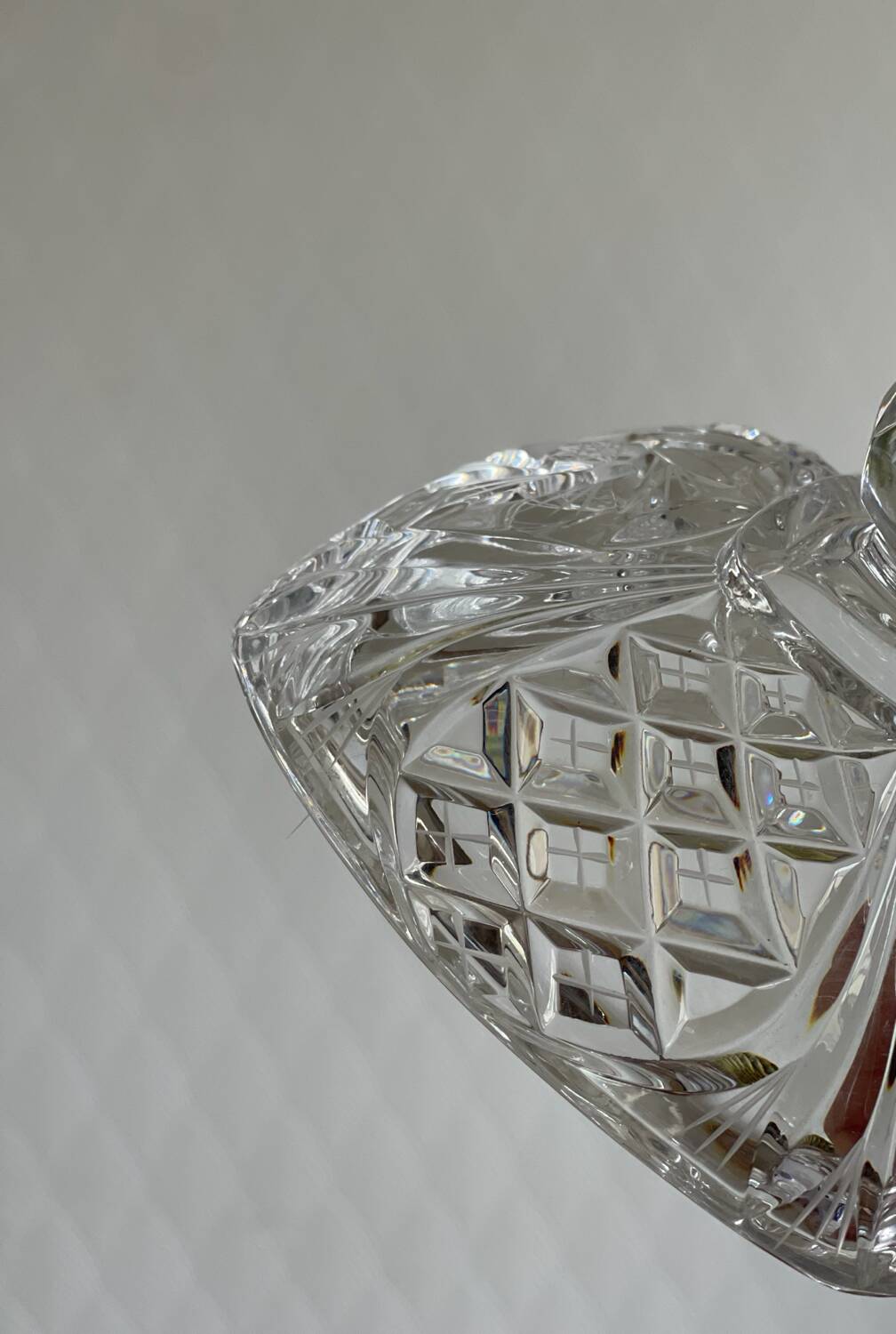 Cut crystal candy box