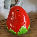 Strawberry sugar shaker