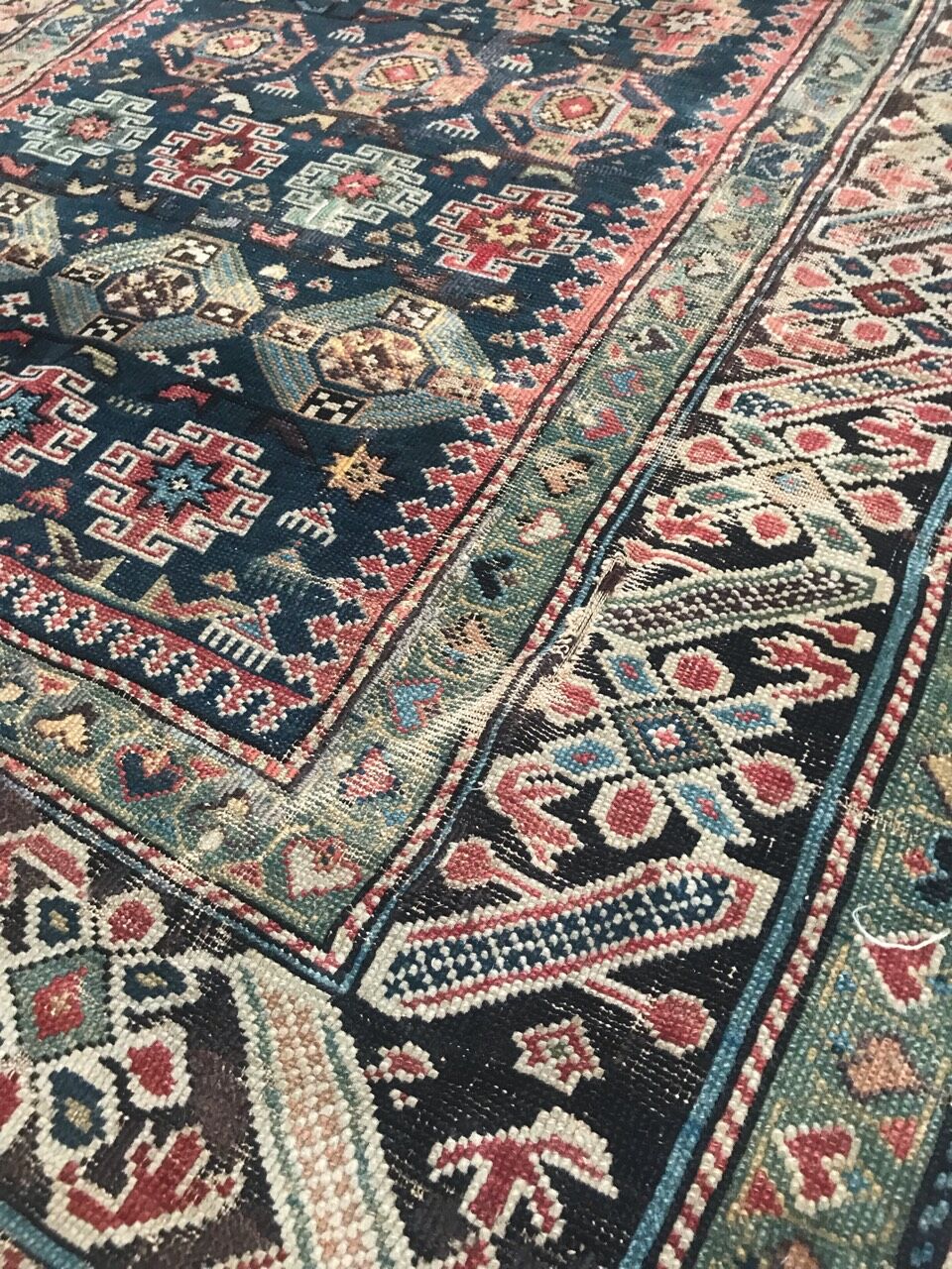 Old caucasian rug shirawan 19th handmade 105x148 cm