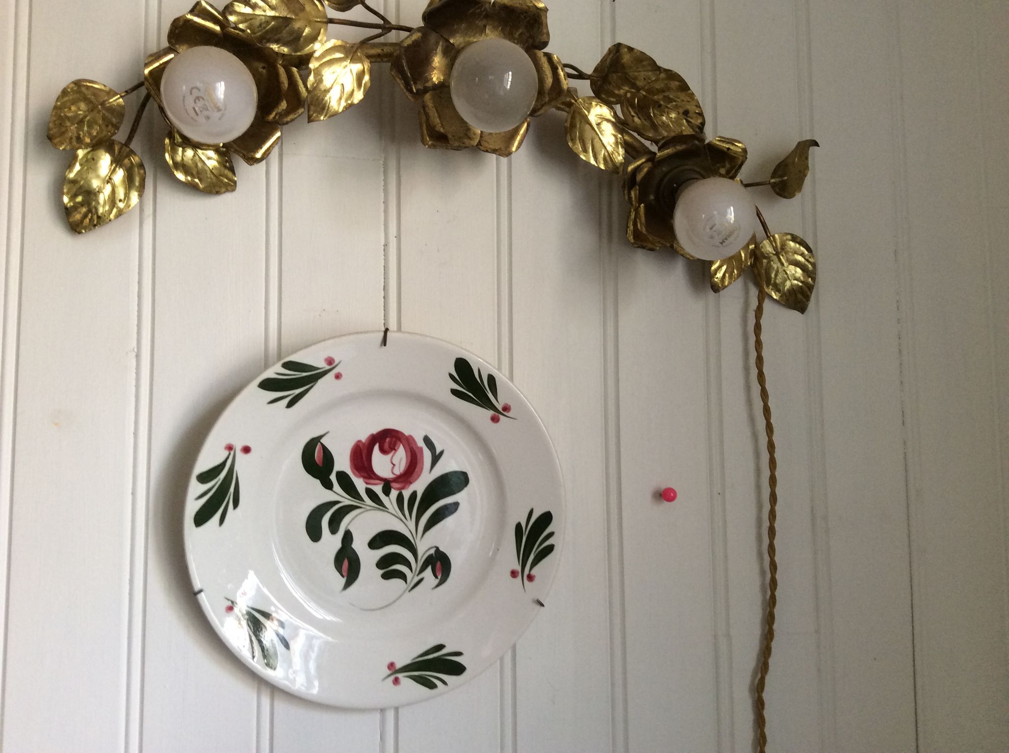 Wall plate