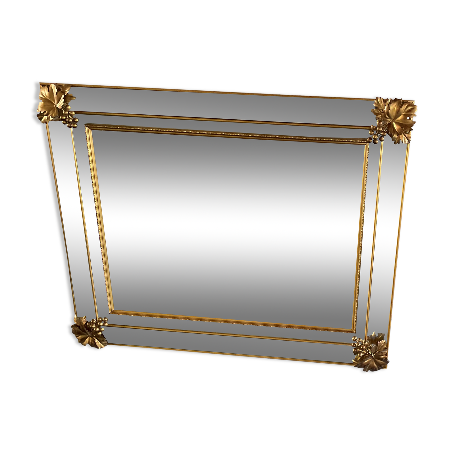 Beveled mirror with parcloses 97x77cm
