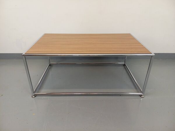 Table basse vintage style USM en mélaminé et métal chromé