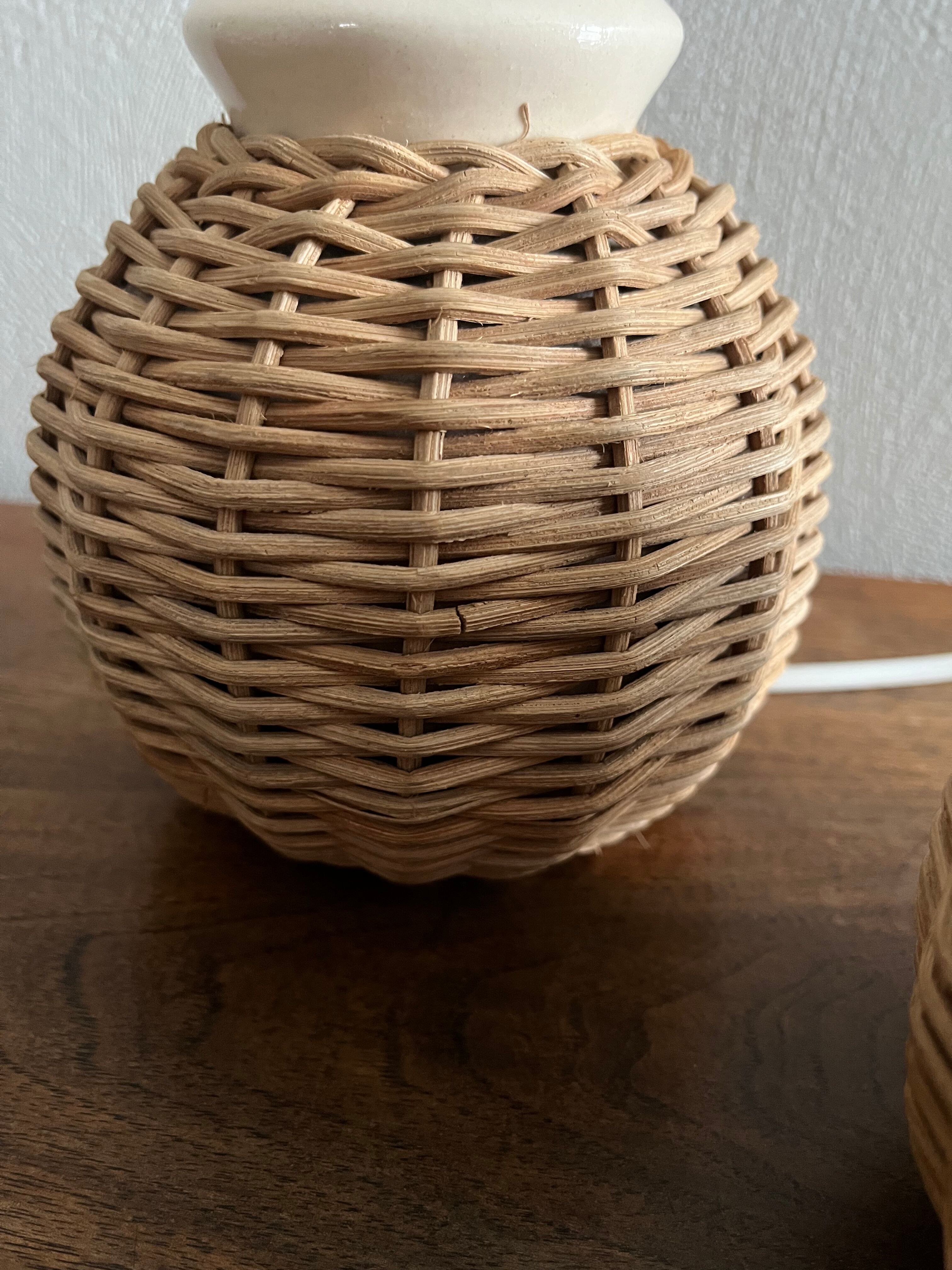 Pieds de lampes de chevet boule en rotin tressé