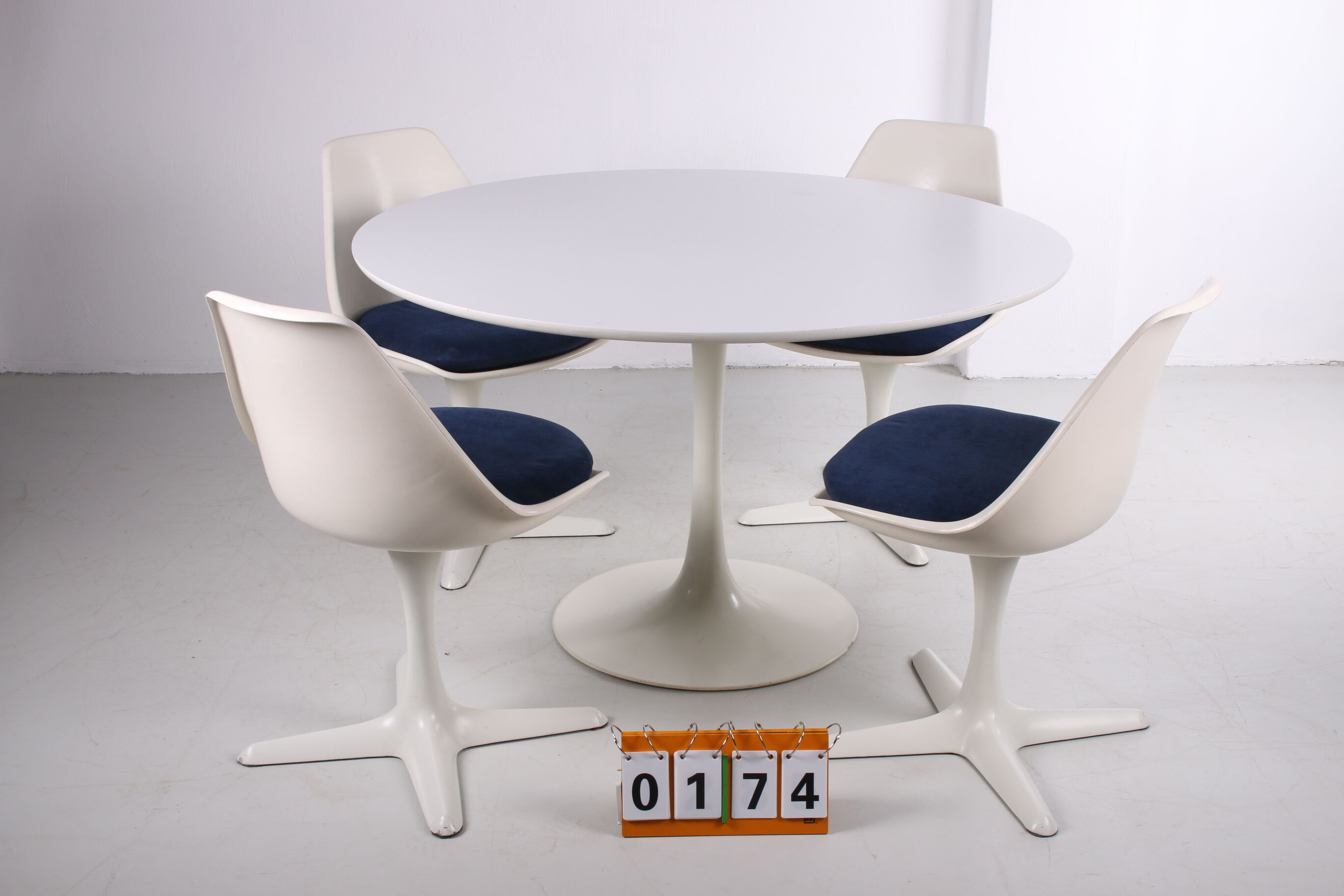 Set of table with 4 chairs designed by Maurice Burke made by Arkana