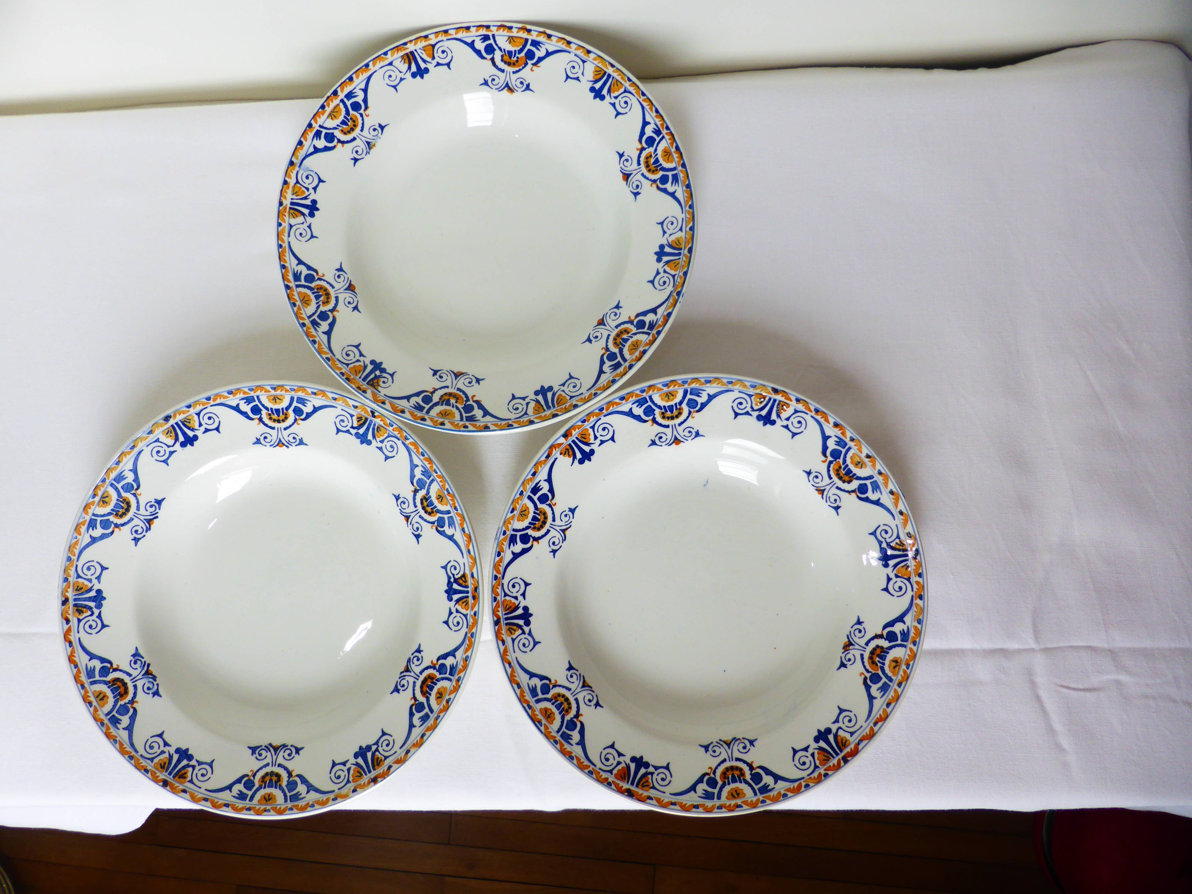 3 vintage soup plates from Moulin des Loups et Hamage, St Gast model 220525