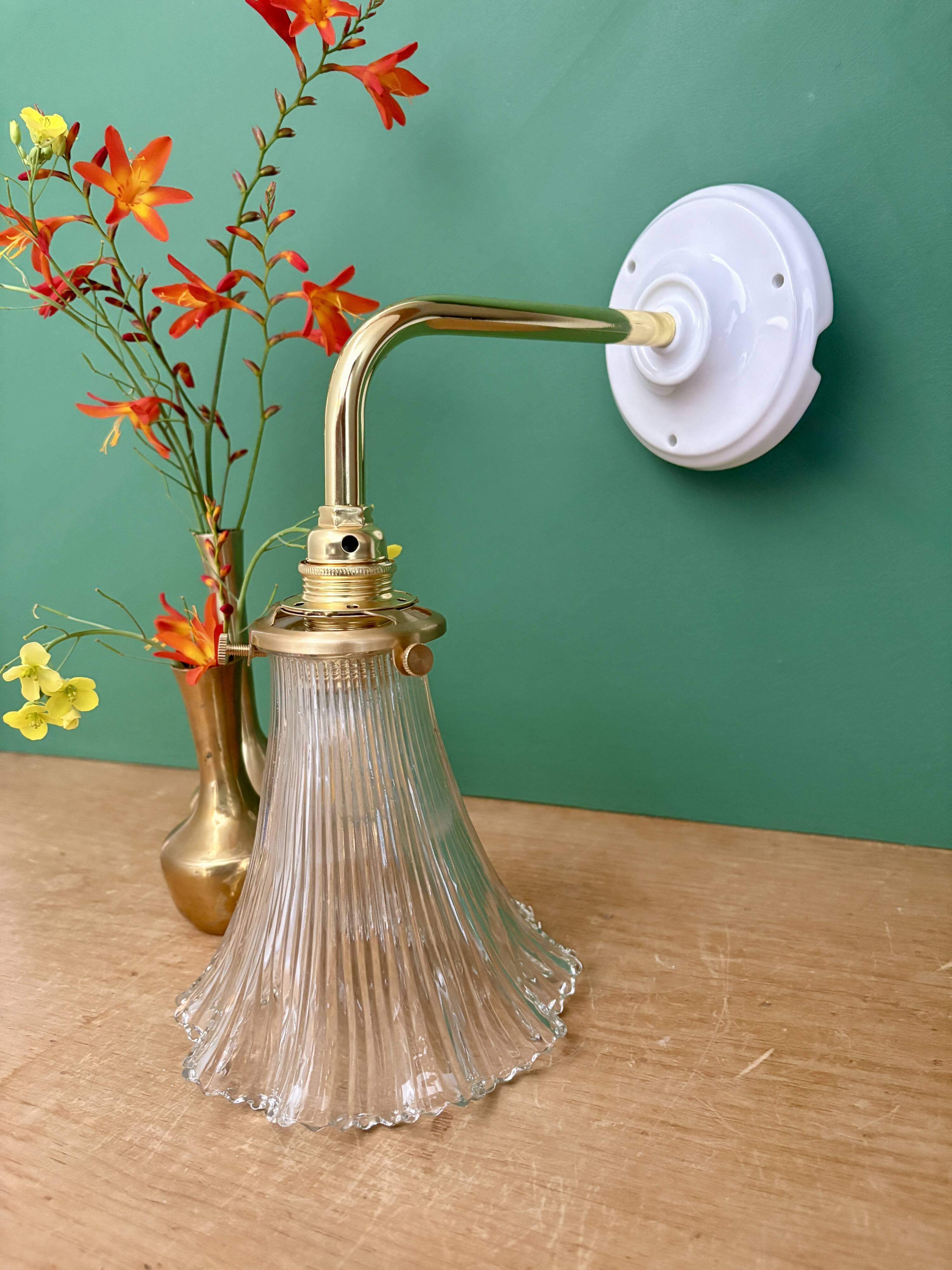 Vintage tulip angled wall light in holophane glass