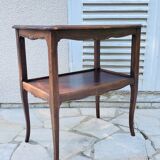 Dessert vintage shelf with curved legs