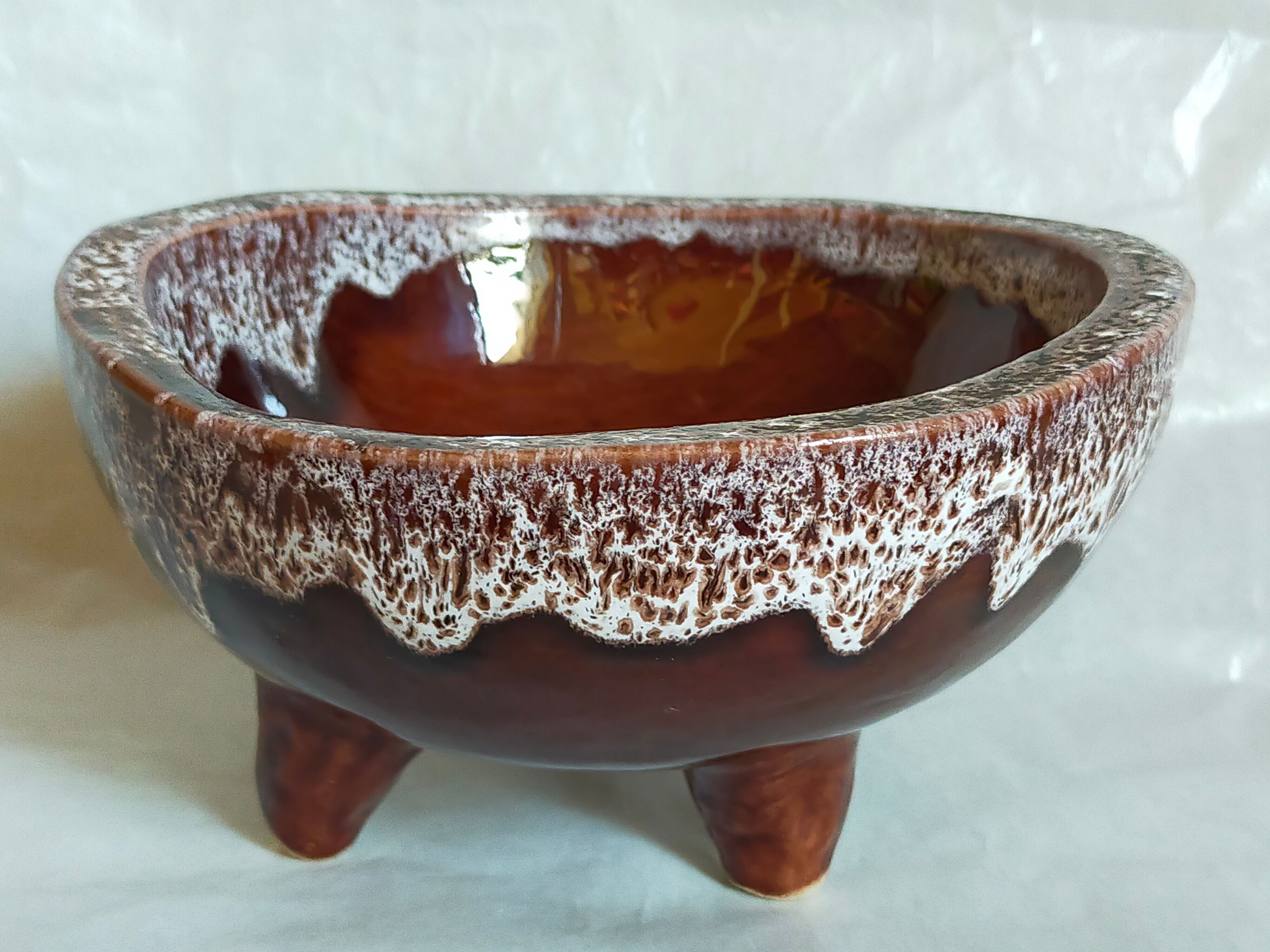 Ceramic tripod cup from accolay signed vintage