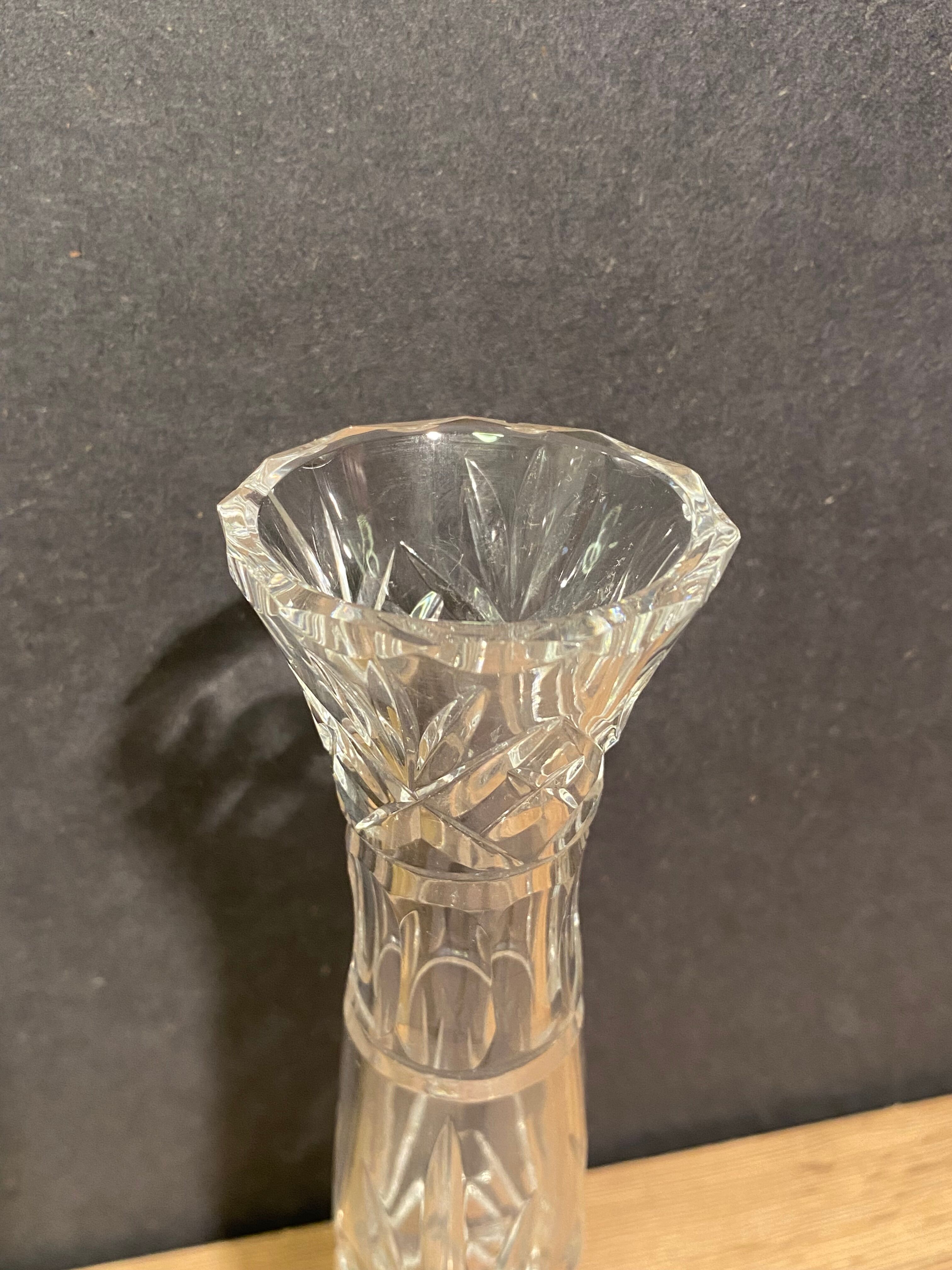 Cut crystal soliflore vase