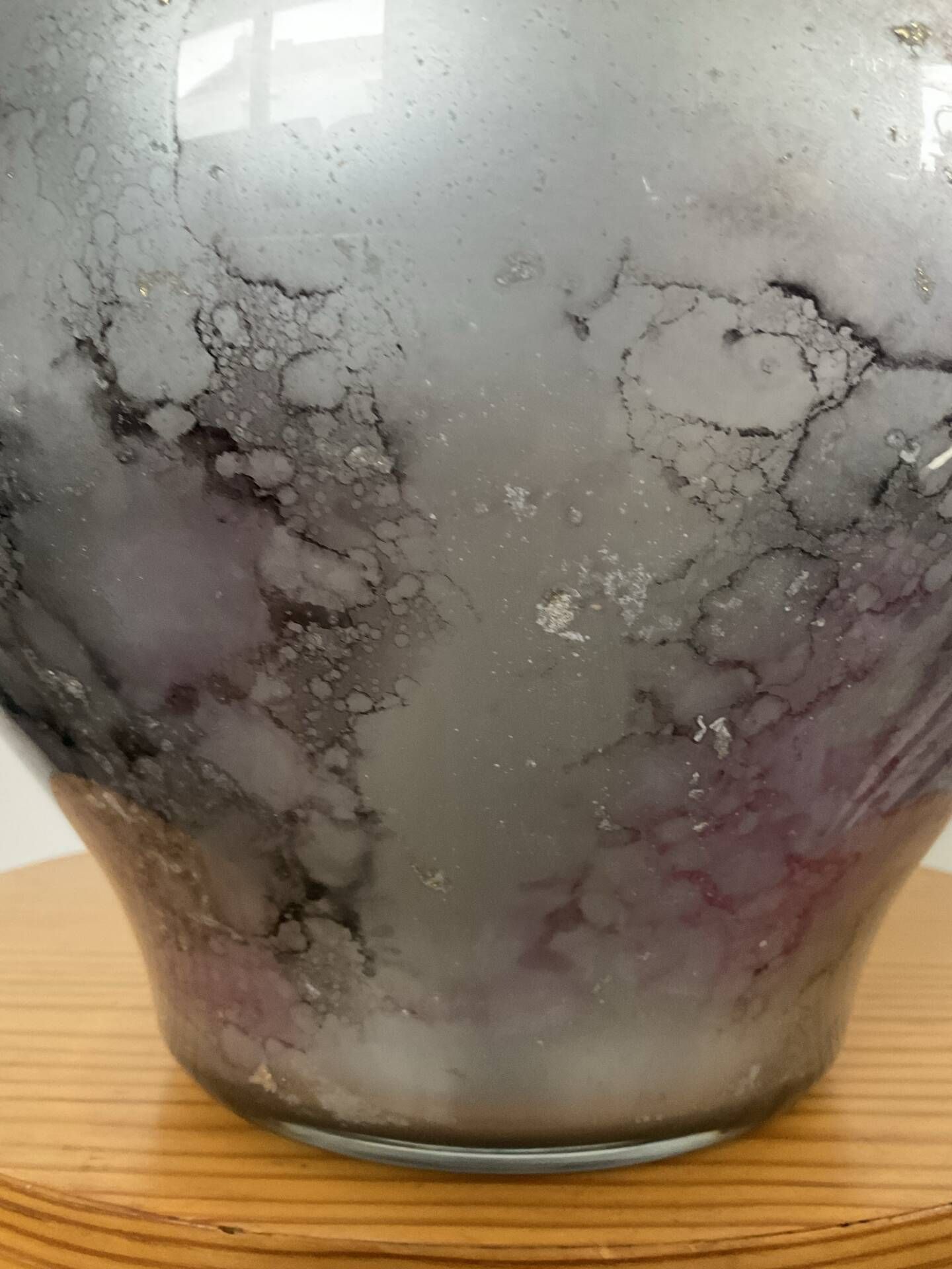 Unique lamp base Laque Line in eglomisé glass from the 70s-80s.