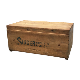 Coffre en bois Singer