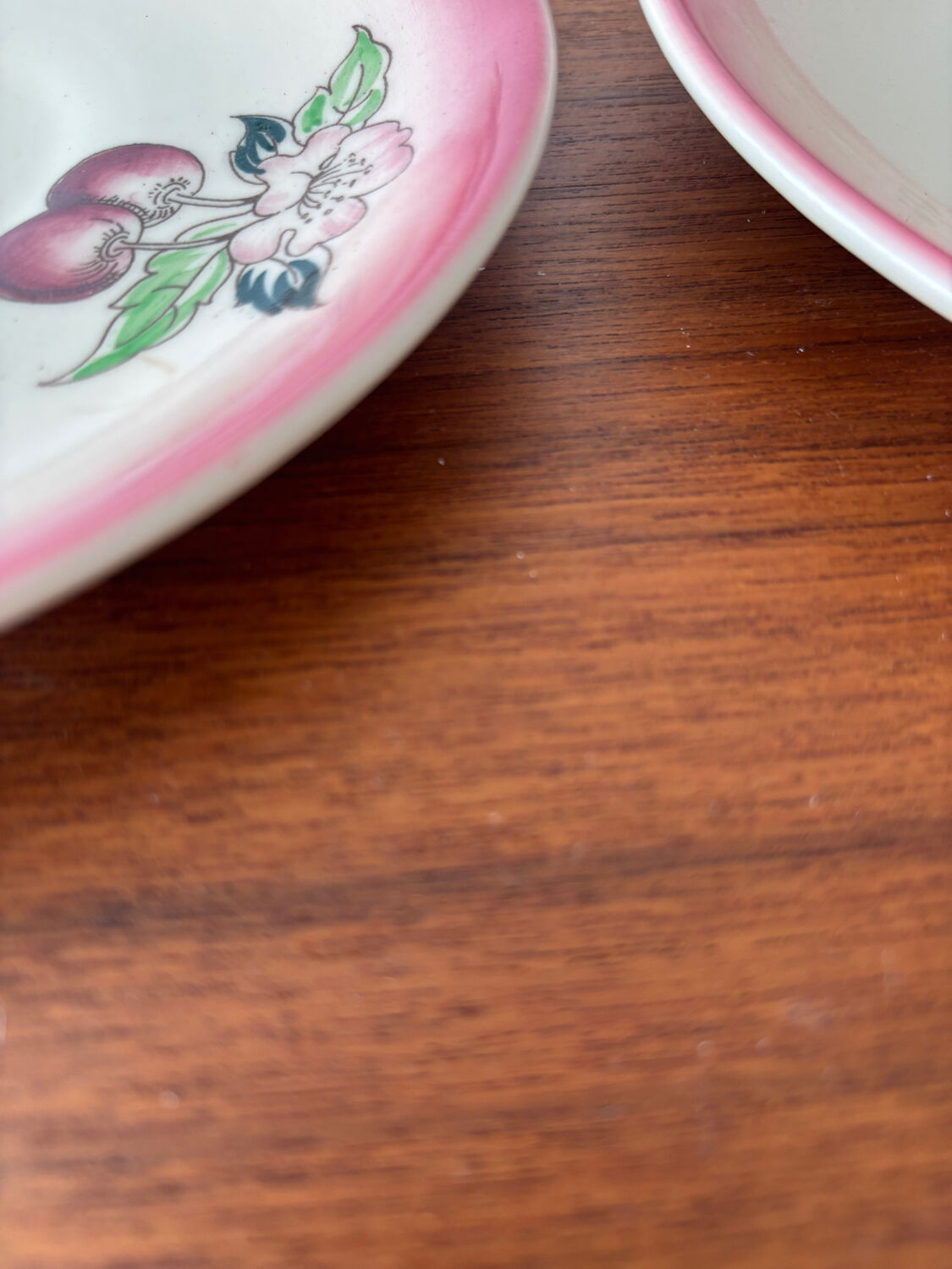 4 vintage Longwy dessert plates in high-fire earthenware