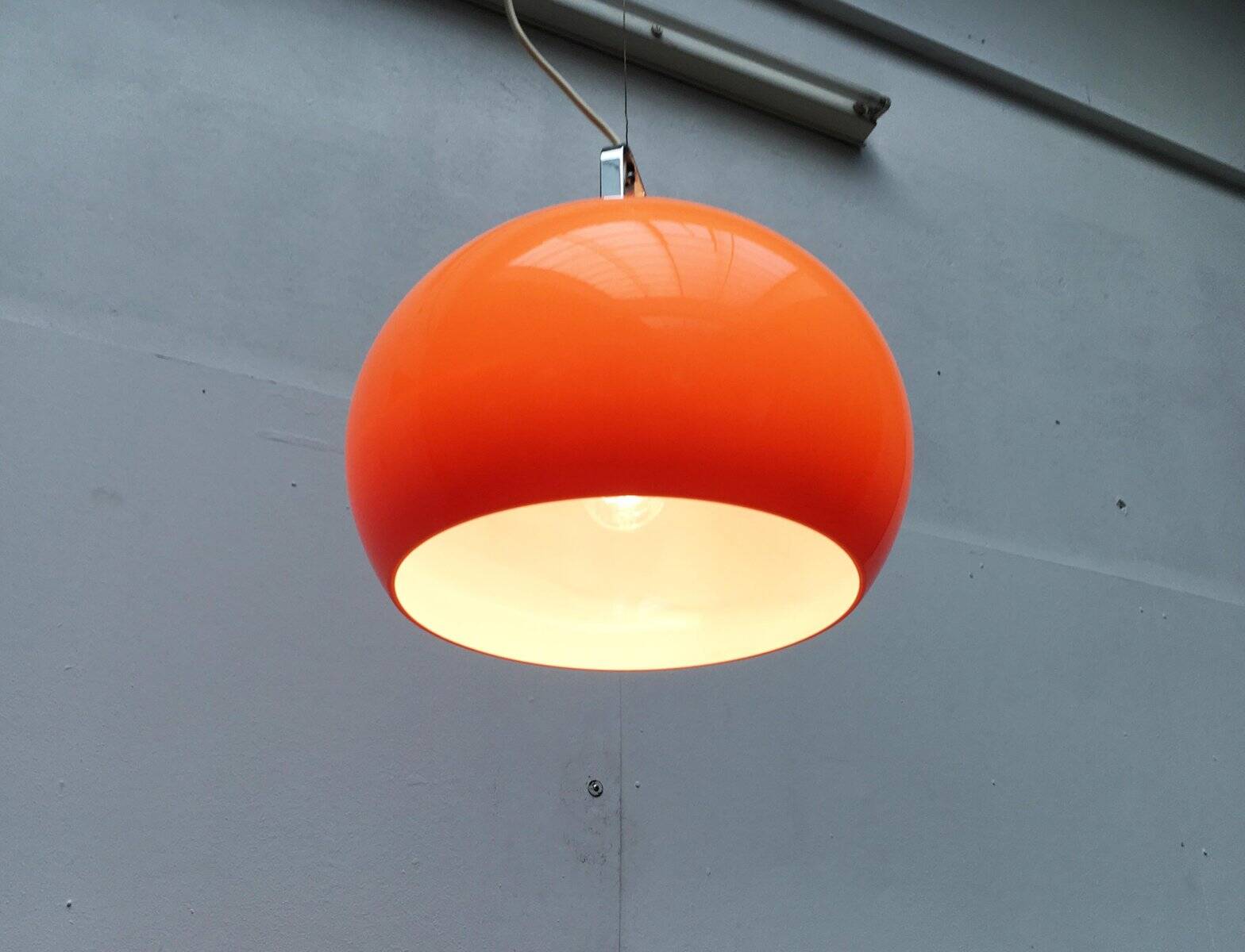 Suspended lamp Zurich Italian from the space age mid-century by Luigi Massoni for Guzzini.