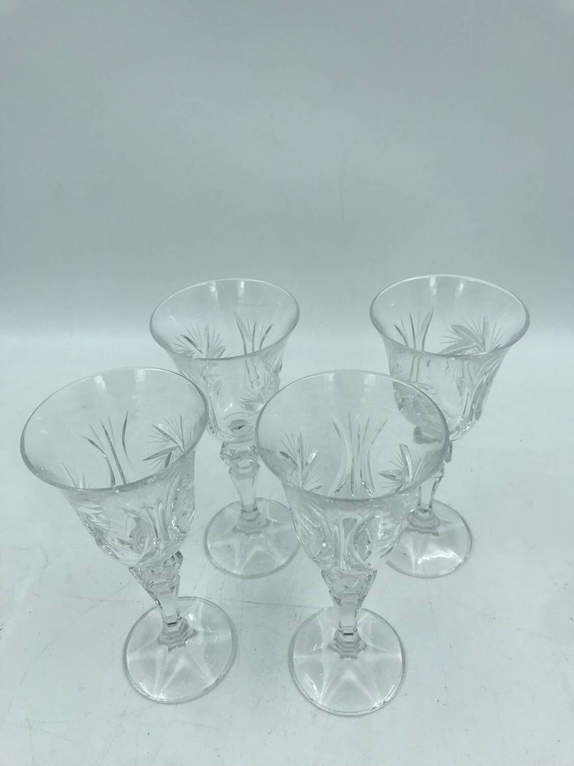 4 chiseled crystal glasses. Berlin Kusak Cut Glass Works.