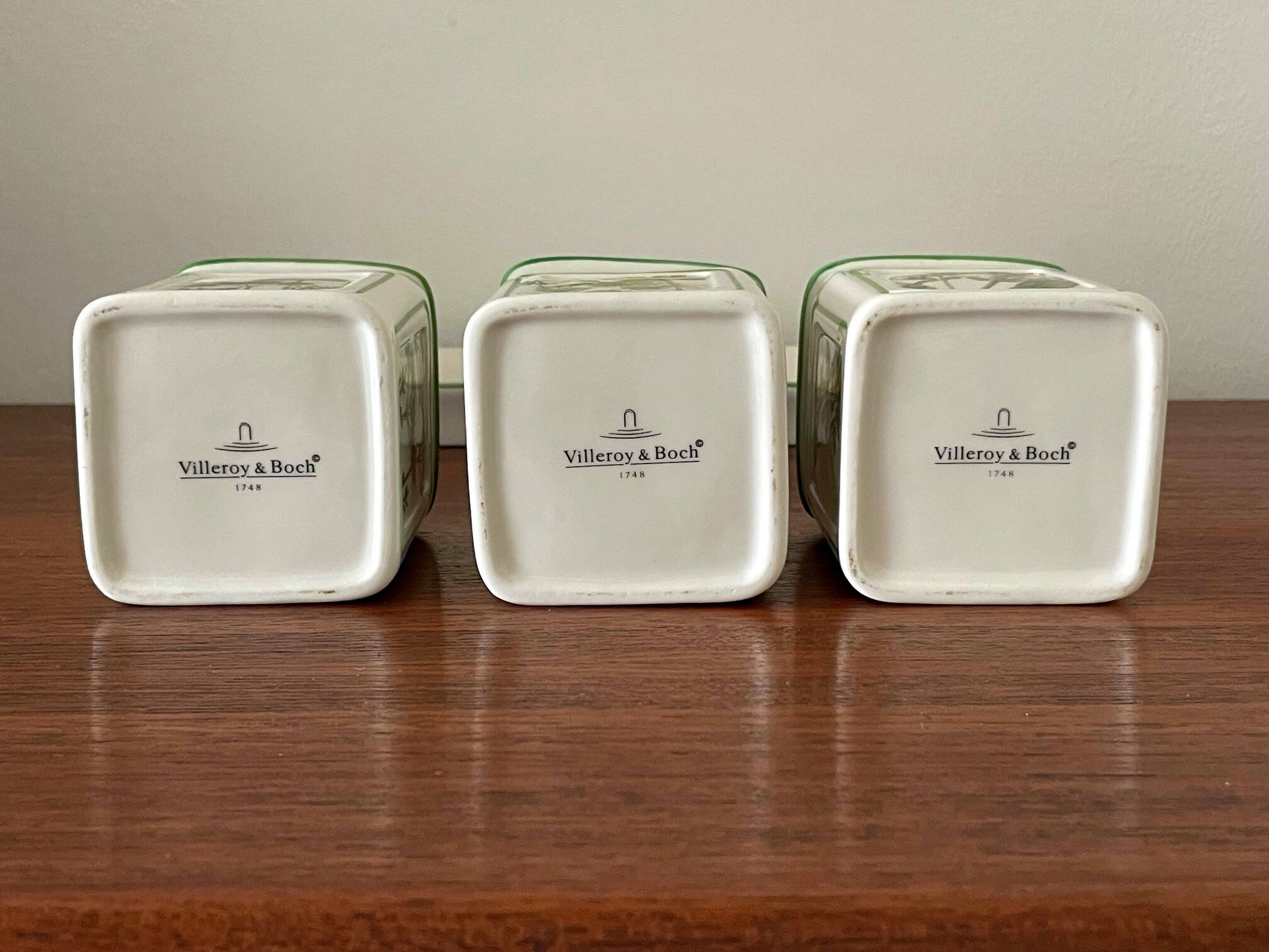 Spice pots and their tray Villeroy and Boch in earthenware
