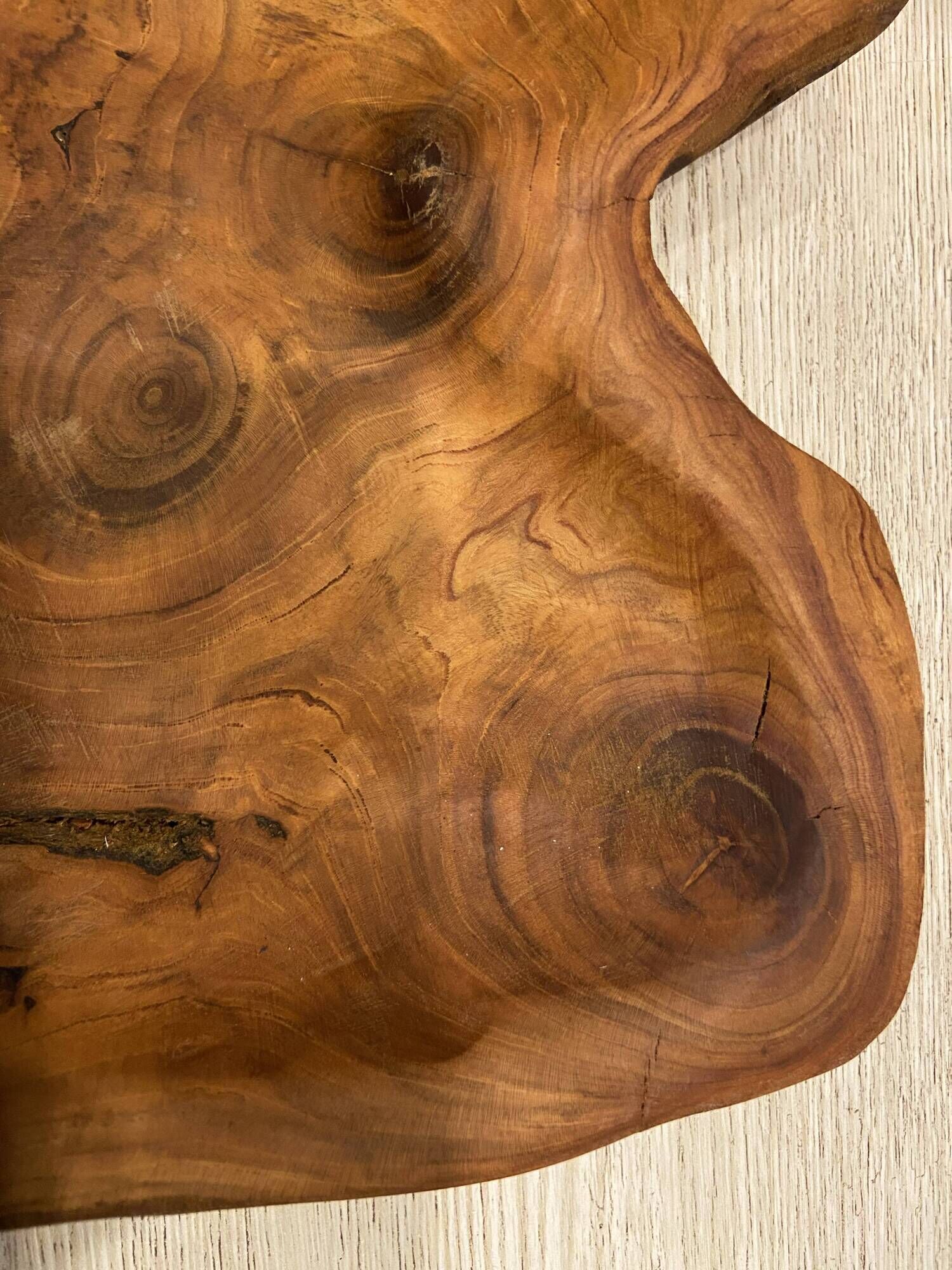 Cherry wood empty pocket