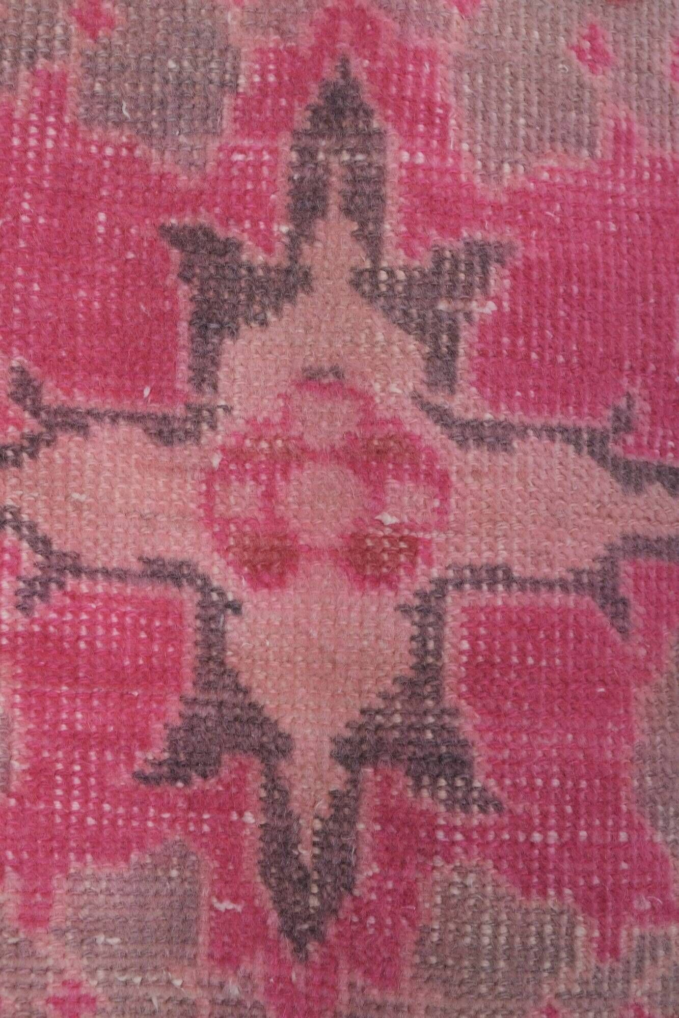 Vintage handmade Turkish rug 119x231 cm