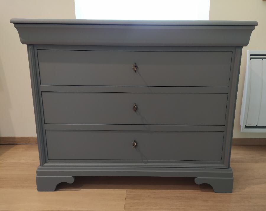 Dresser
