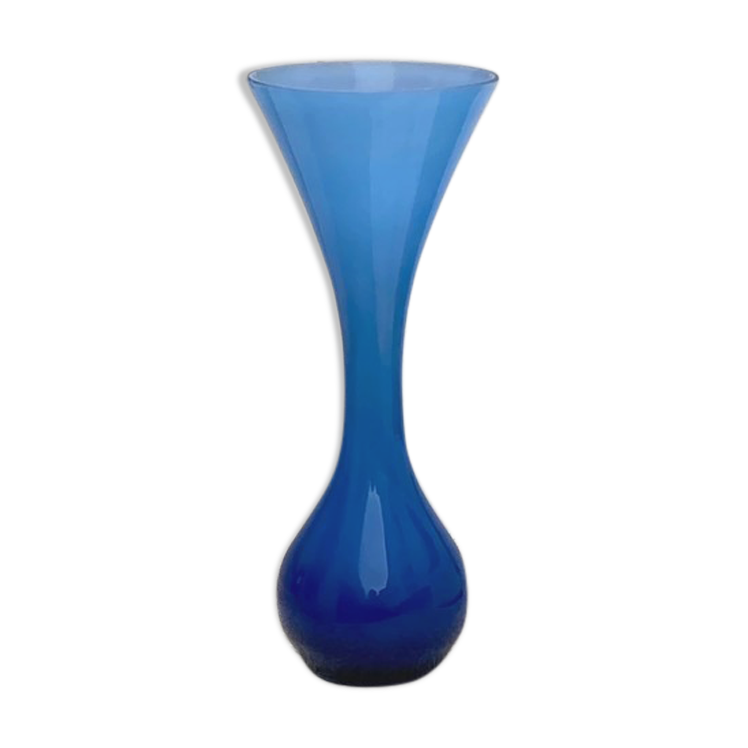 The blue opaline vase