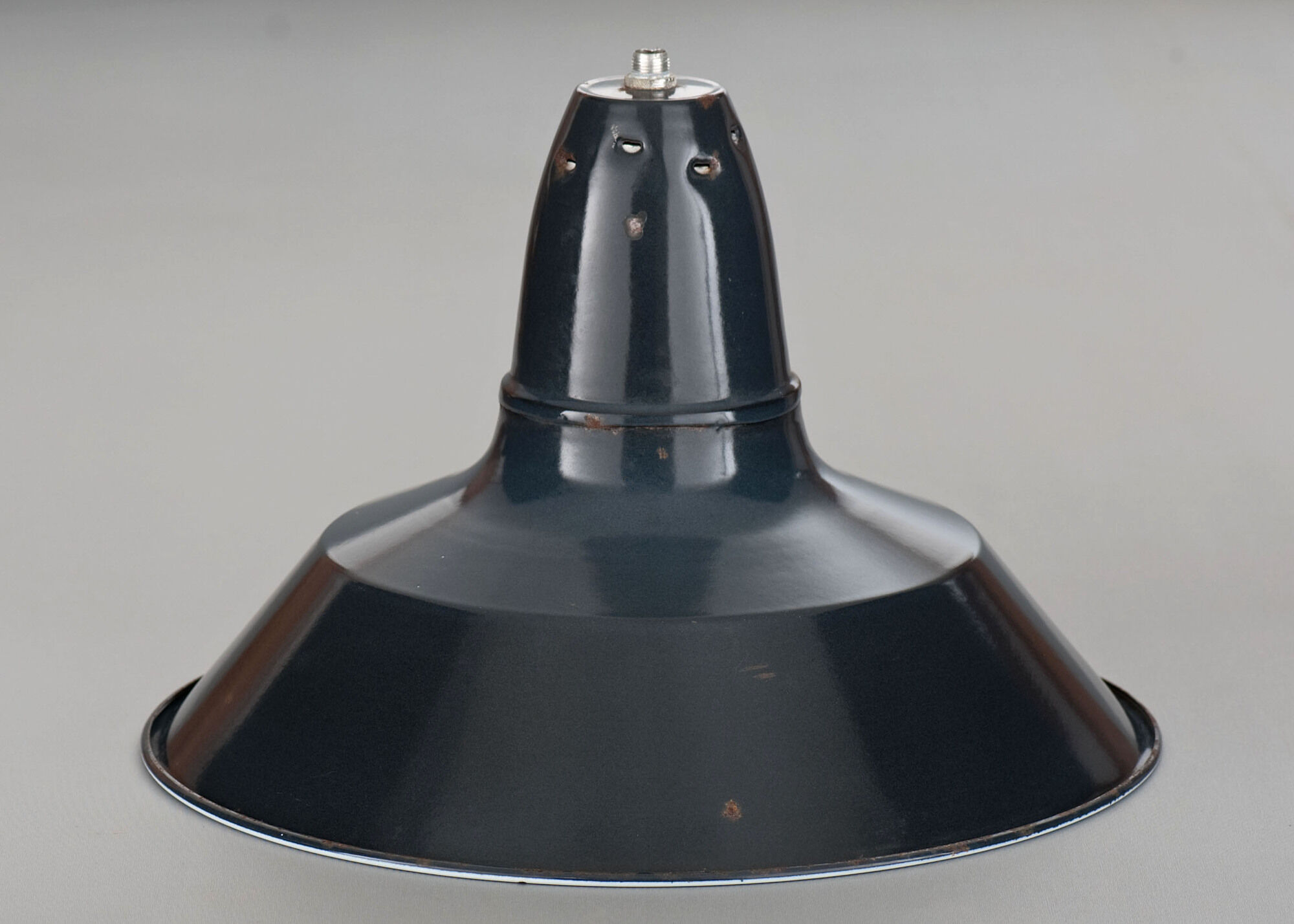 Industrial suspension n°2 in enamelled sheet anthracite gray 44cm XL 1960