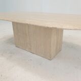 Table basse ovale italienne en travertin, années 1980