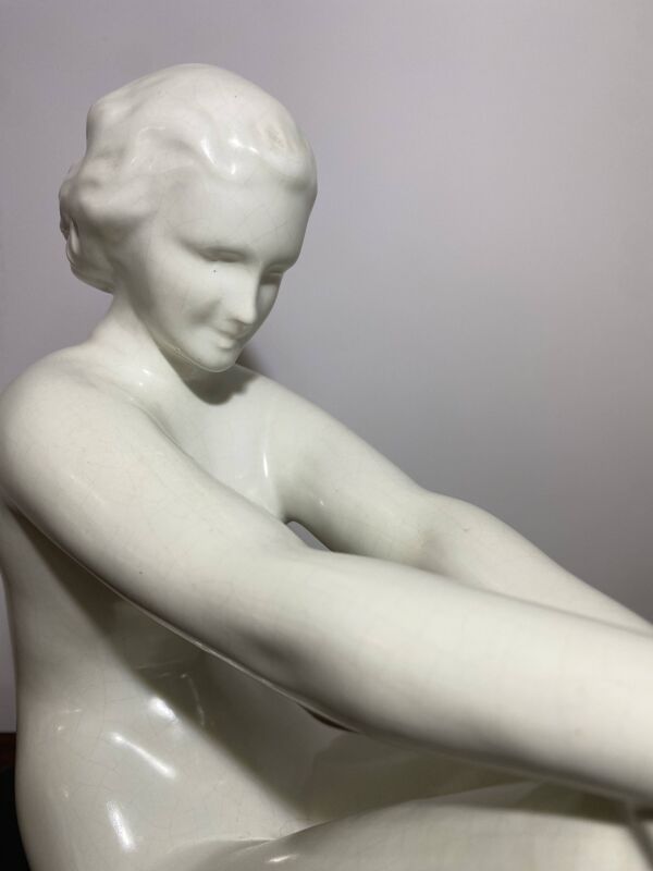 Sculpture ancienne ODYV – Faïencerie de Vierzon – Femme assise Art Déco