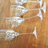 Set 6 engraved crystal wine glasses