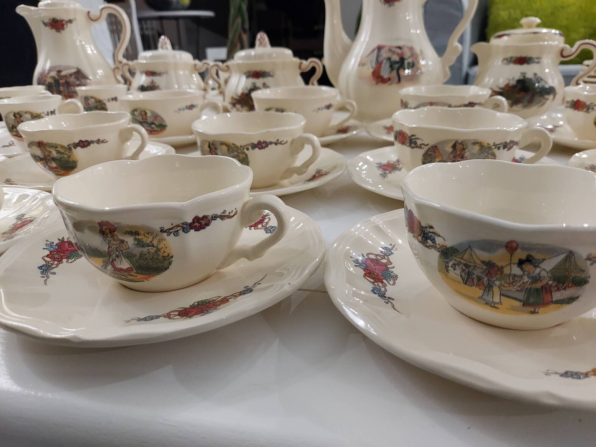 Table service 102 pieces Sarreguemines Obernai 1950s