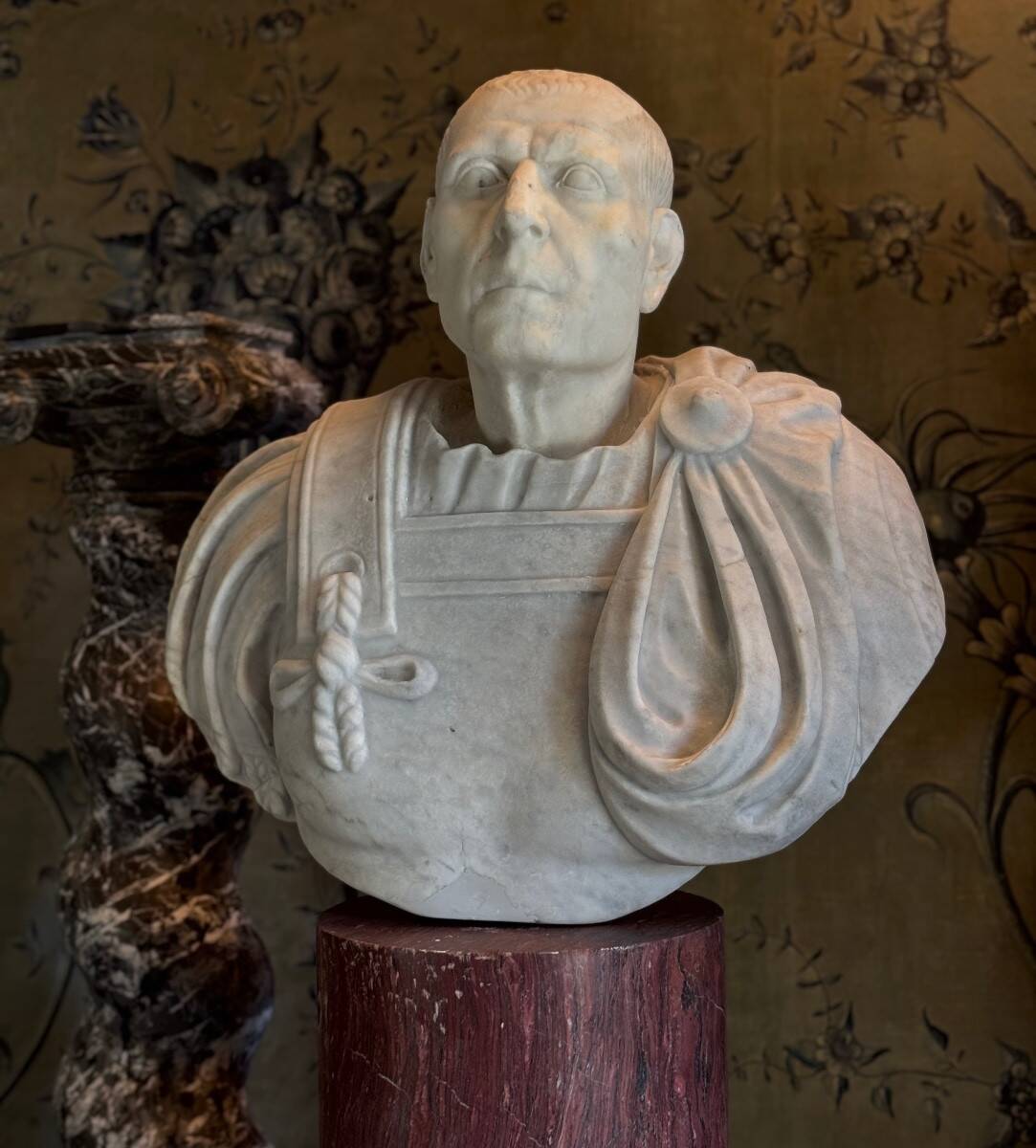 Bust of Emperor Galba, white Carrara marble, 18th century.
