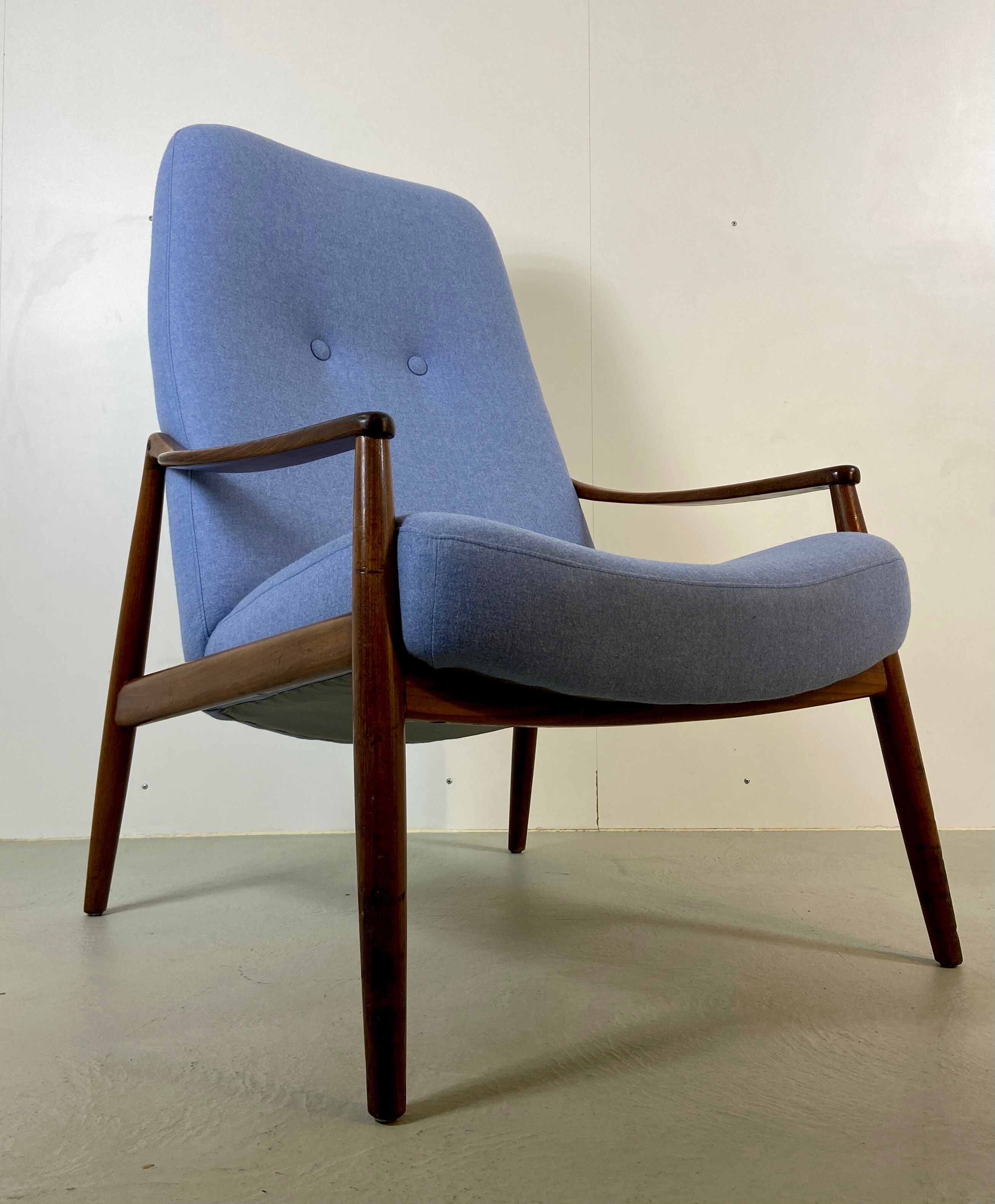 Lohmeyer easy chair
