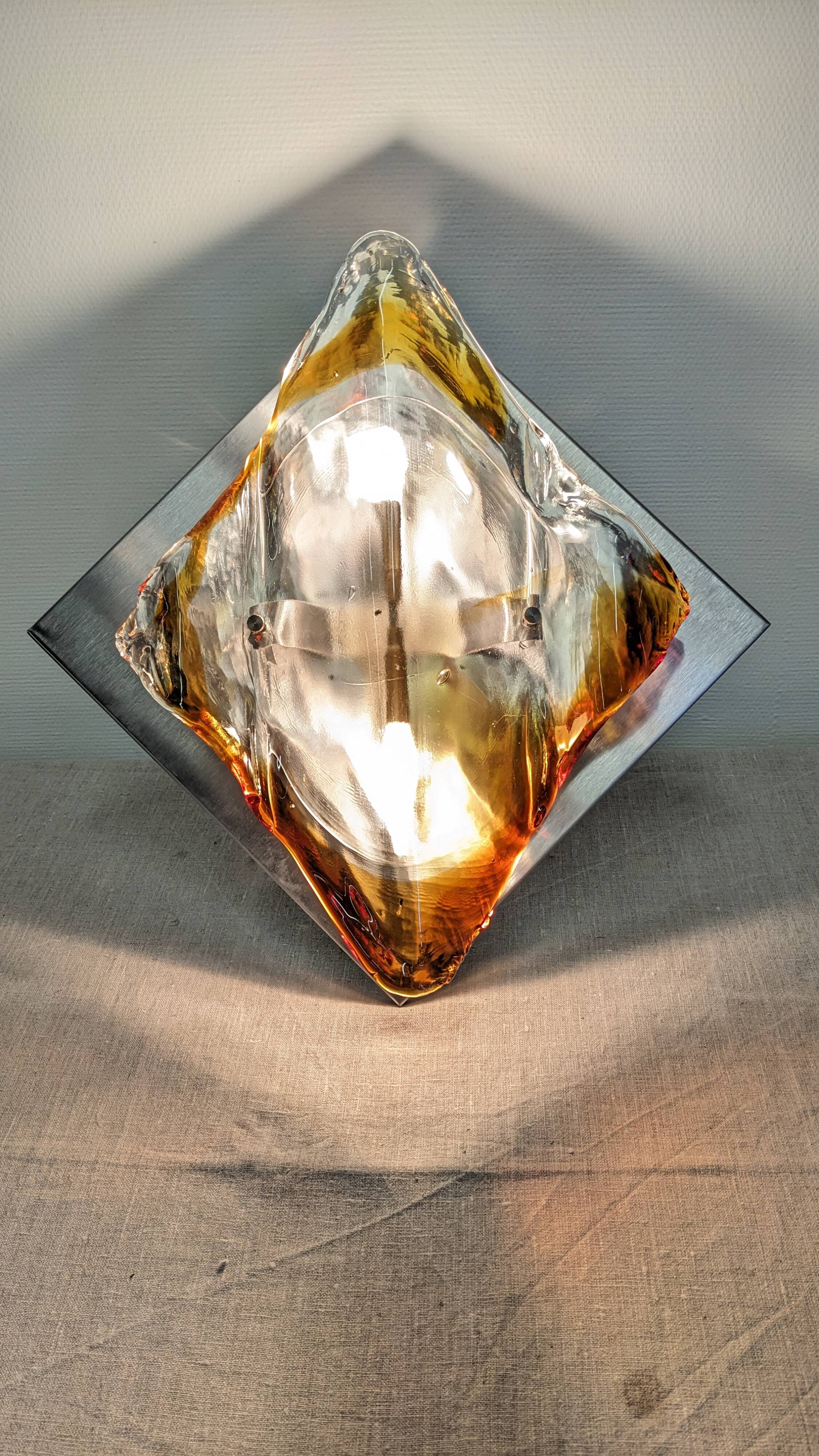Hollywood Regency wall sconce in Murano glass by Mazzega, Italy circa 1970.