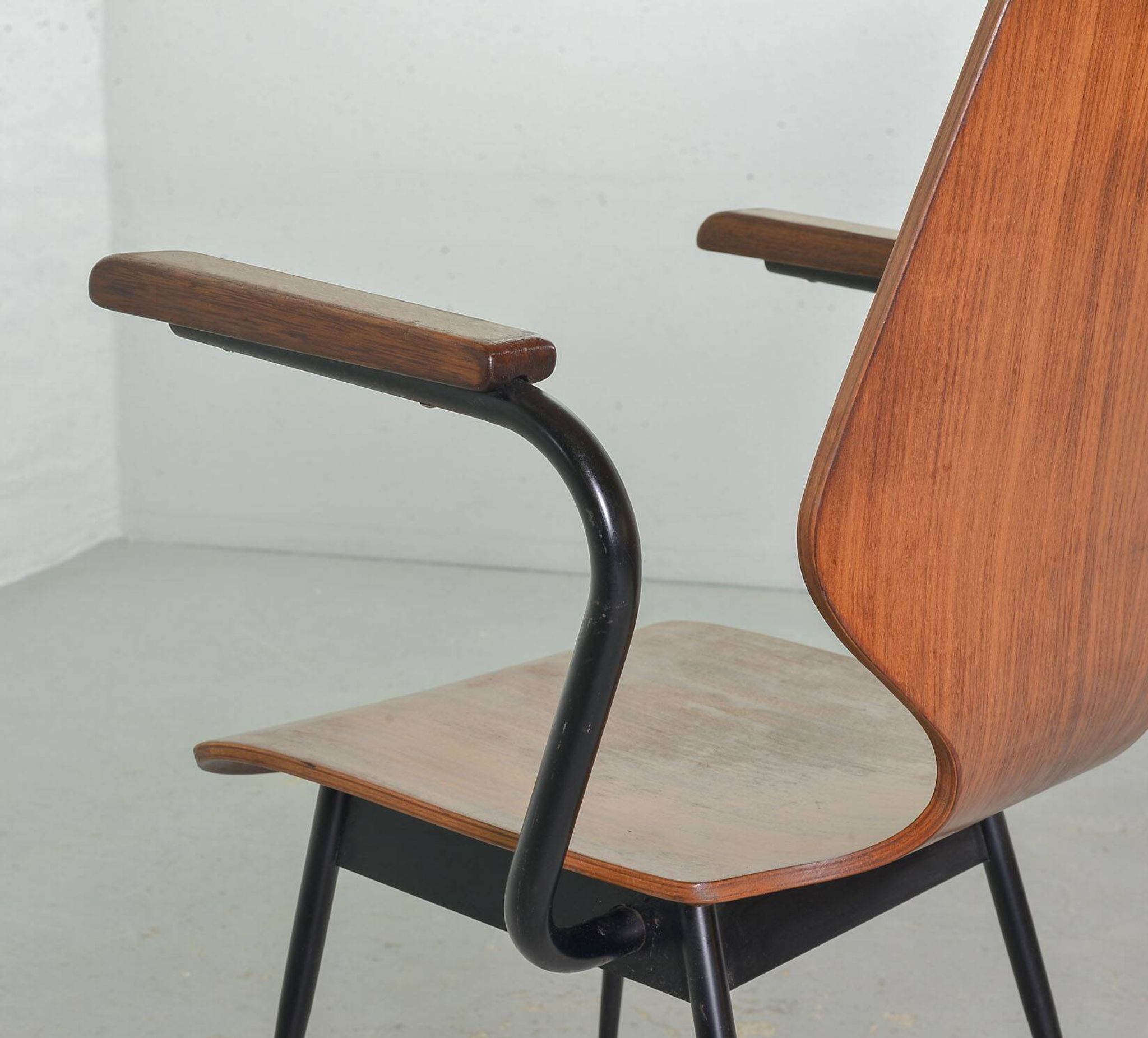2 Carlo Ratti Style Minimalistic Plywood Side Chairs for Legni Curvati 50s