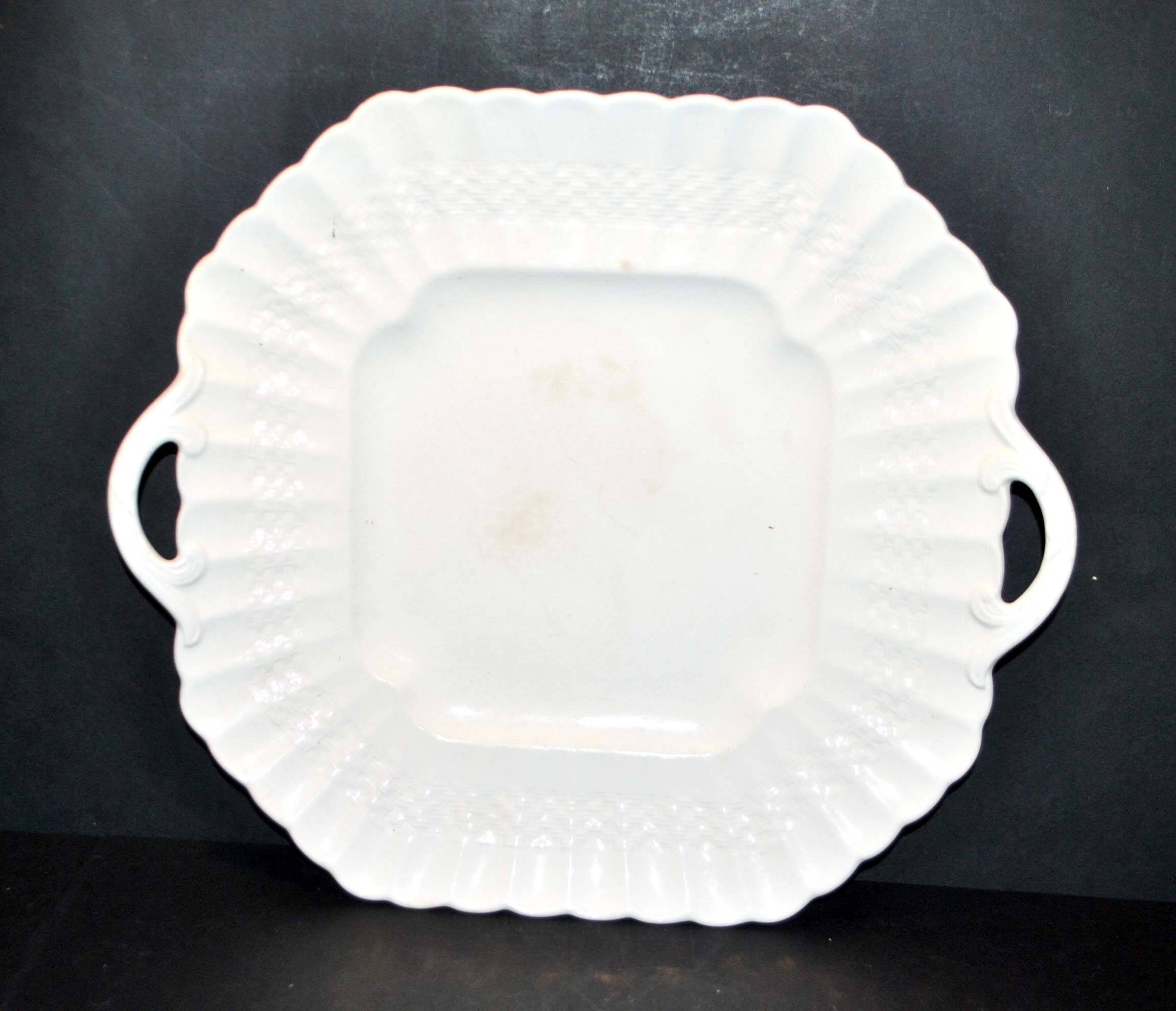Antique octagonal dish in English "Bone China" opaque cream earthenware COPELAND SPODE England