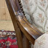 19th century Voltaire armchair in walnut - L=68cm, D=78cm, H=1m07, seat H=40cm.