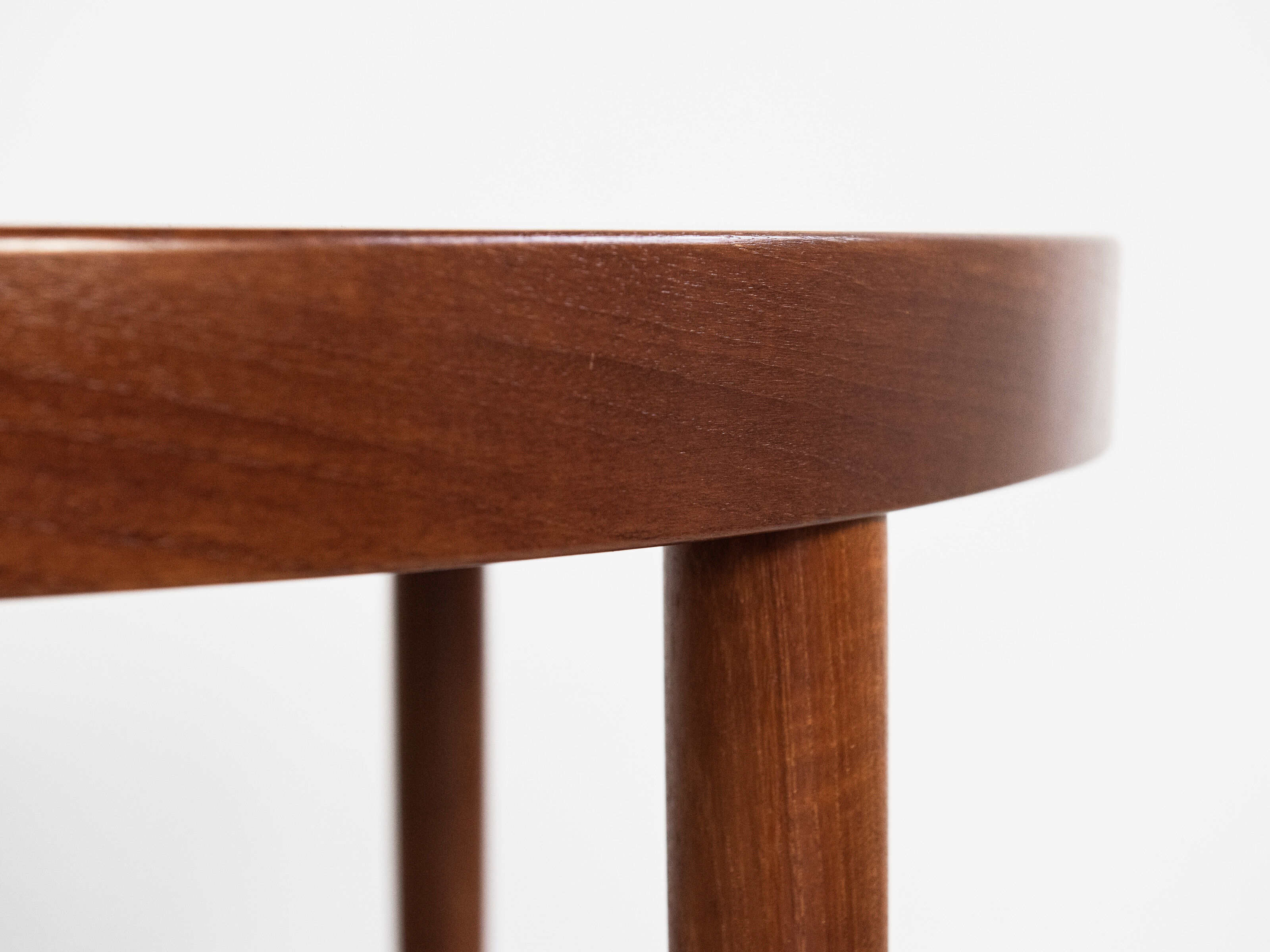 Midcentury Danish round dining table in teak by Gudme 1960s