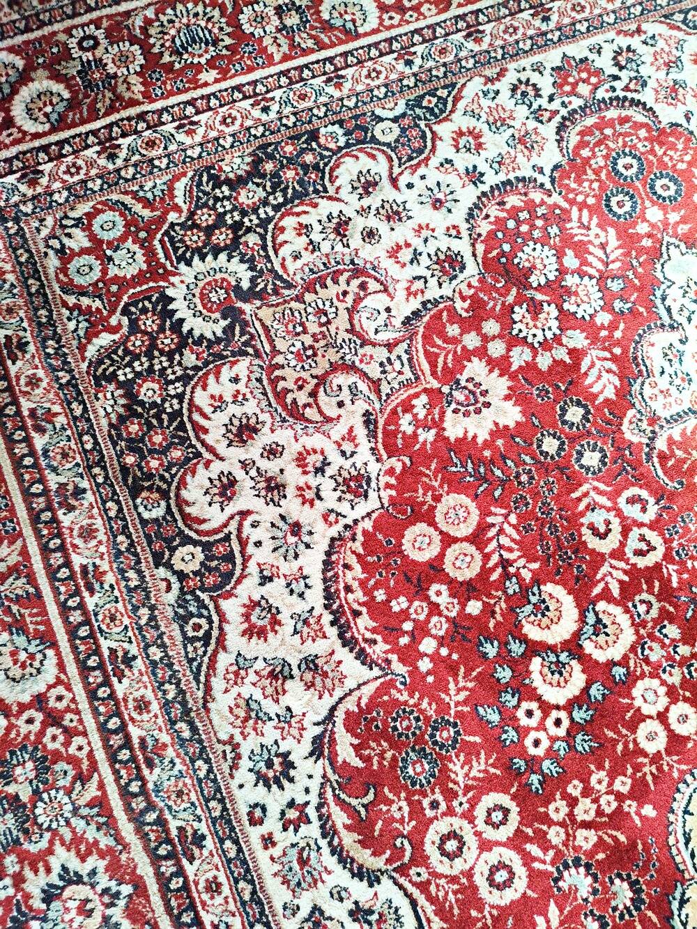 Large vintage carpet pure wool Persian design 240x340cm French made