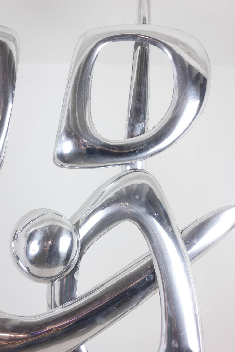 Antonine de Saint Pierre. Abstract sculpture. Contemporary work.