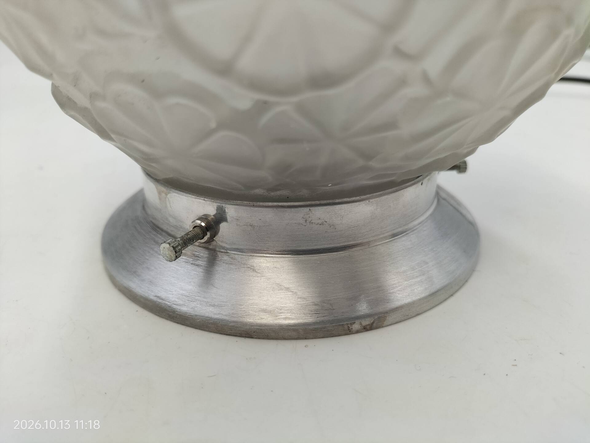 Ball ceiling light