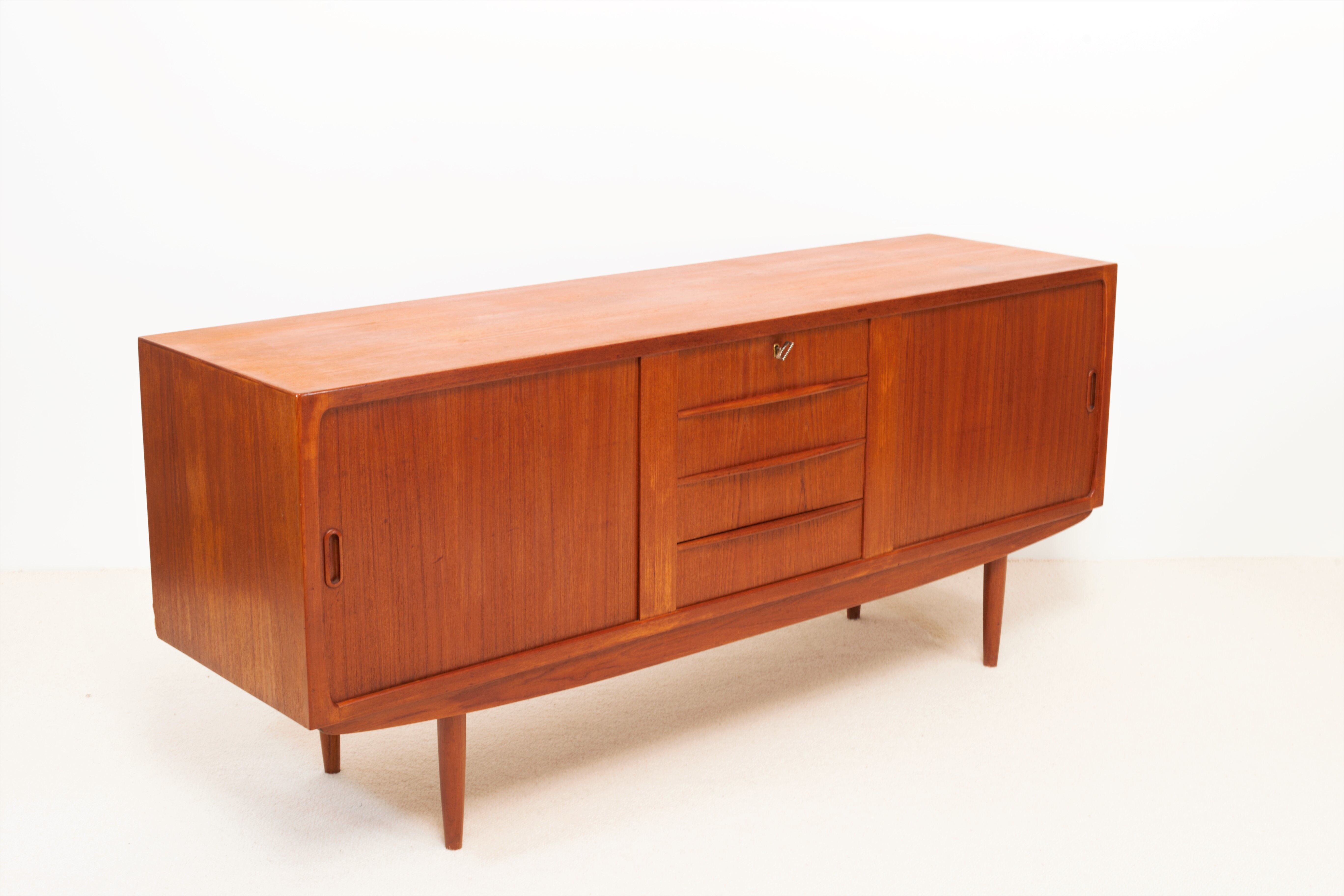 Sideboard