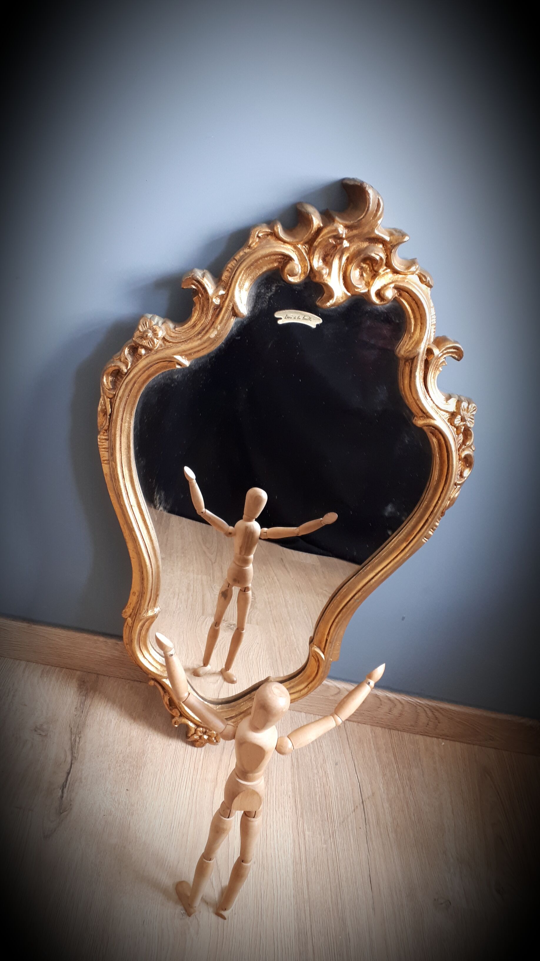 Old golden mirror with leaf   43x70cm