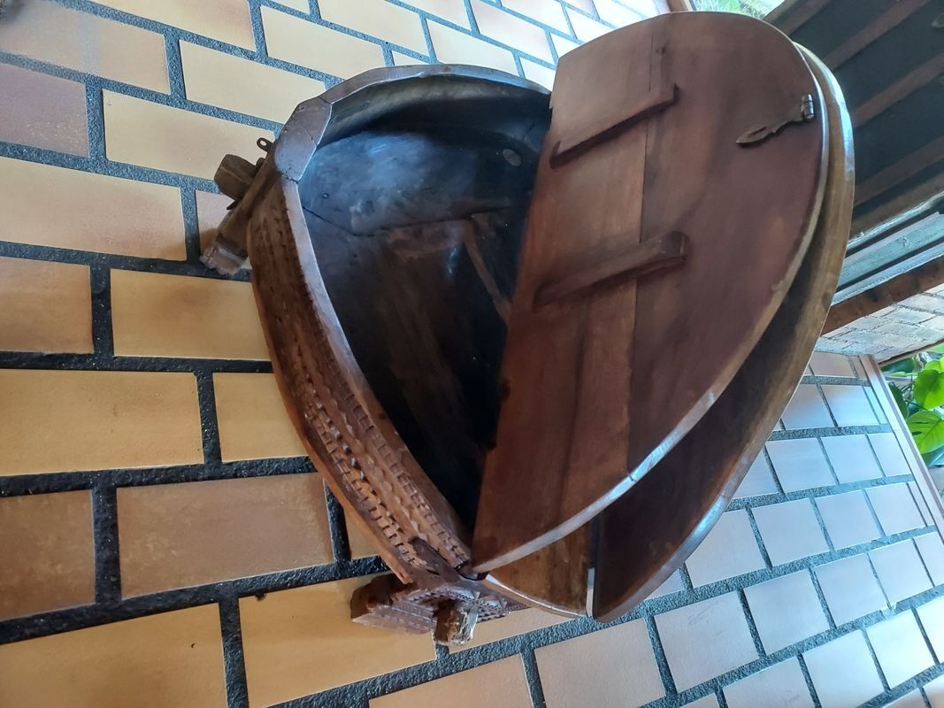 Indian table