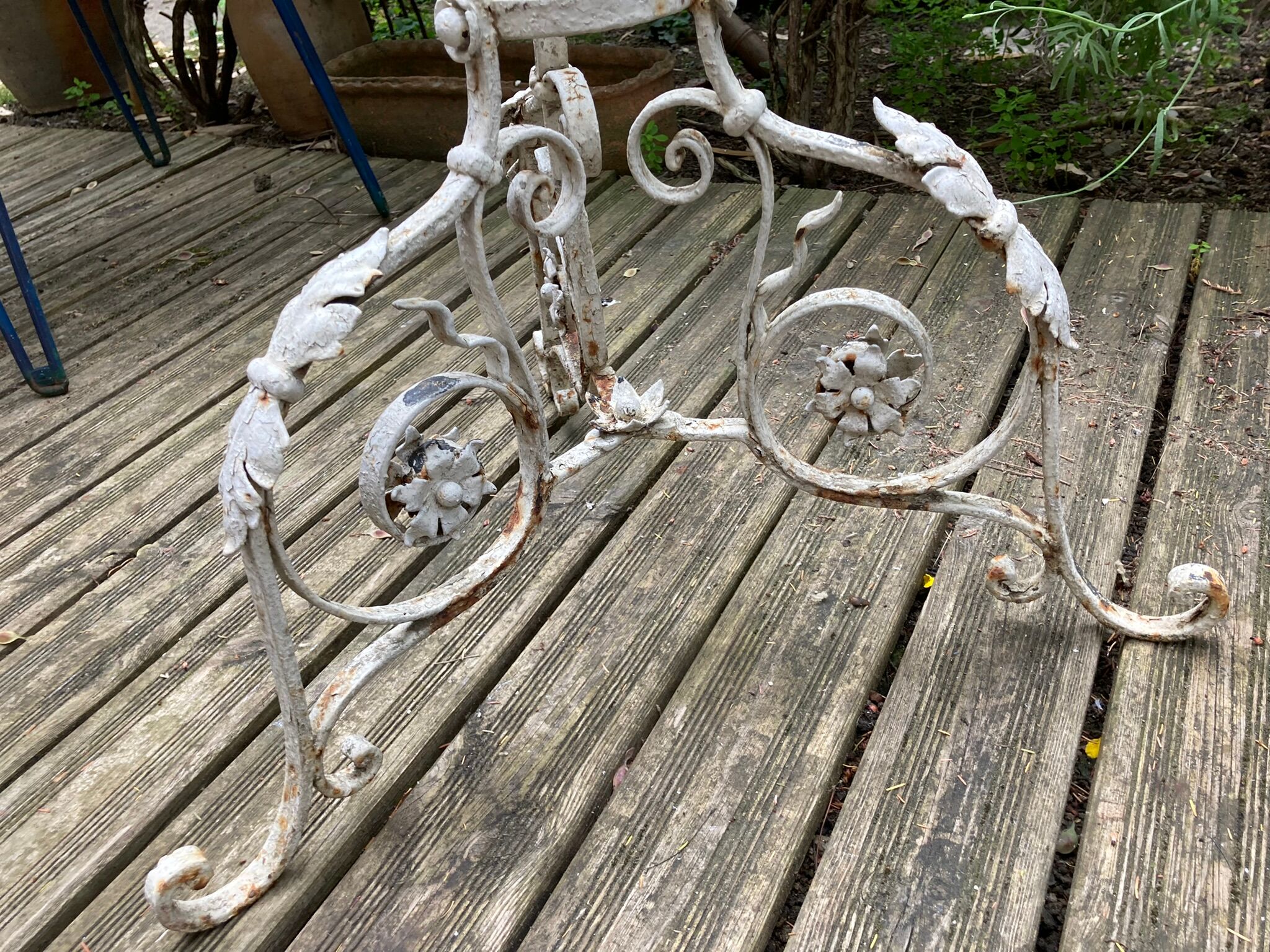 Ancienne jardinière corbeille sur pied fer forgé Orangerie fin XIXème