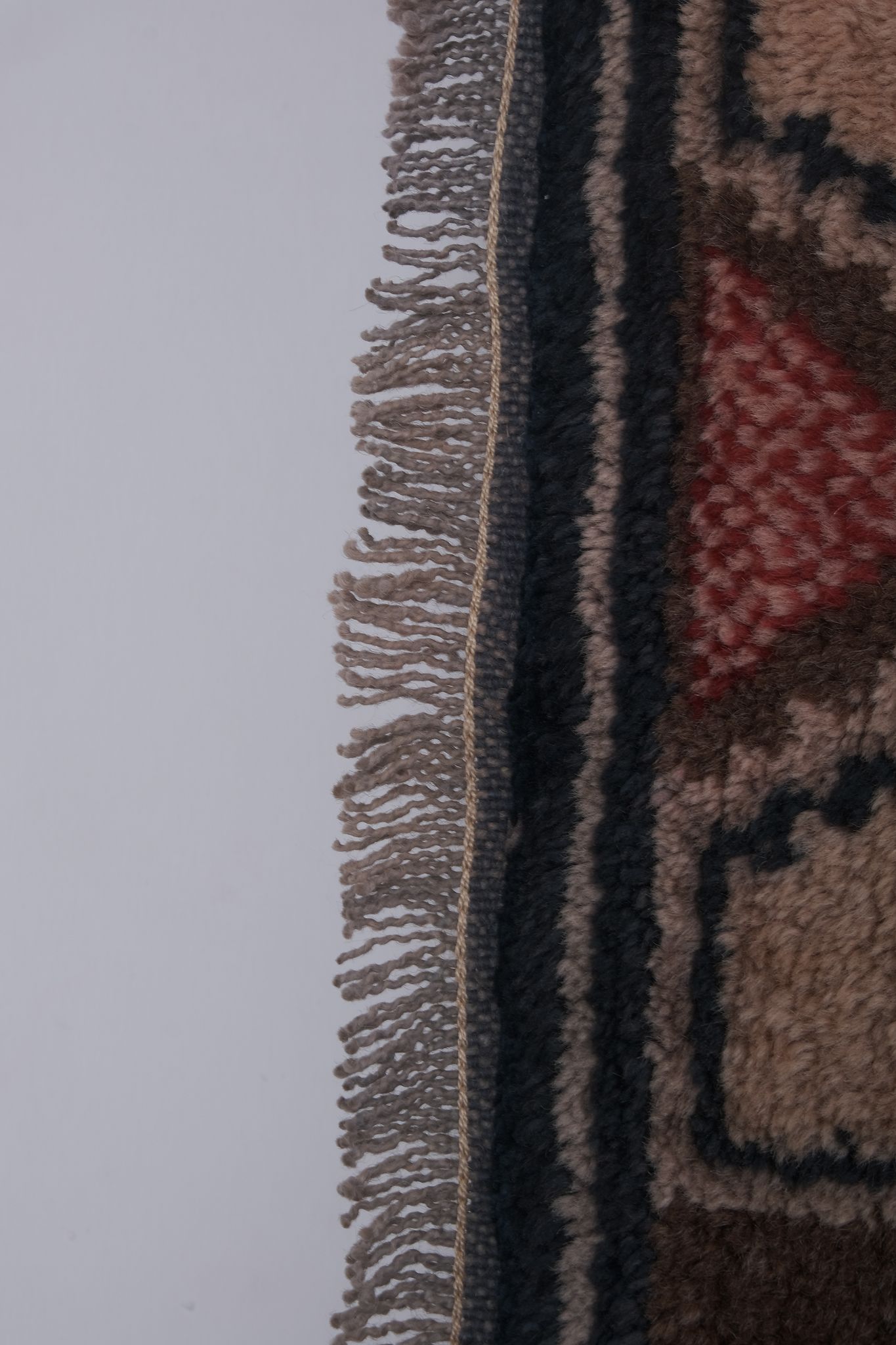 Vintage Turkish rug from Oushak, handwoven 138x244 cm